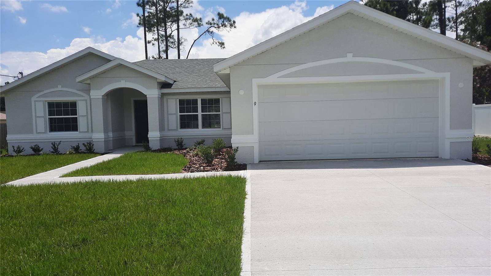 9 Ziegler Pl — photo