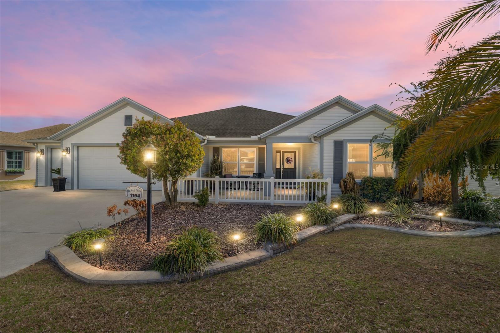 1194 McDonough Pl — photo