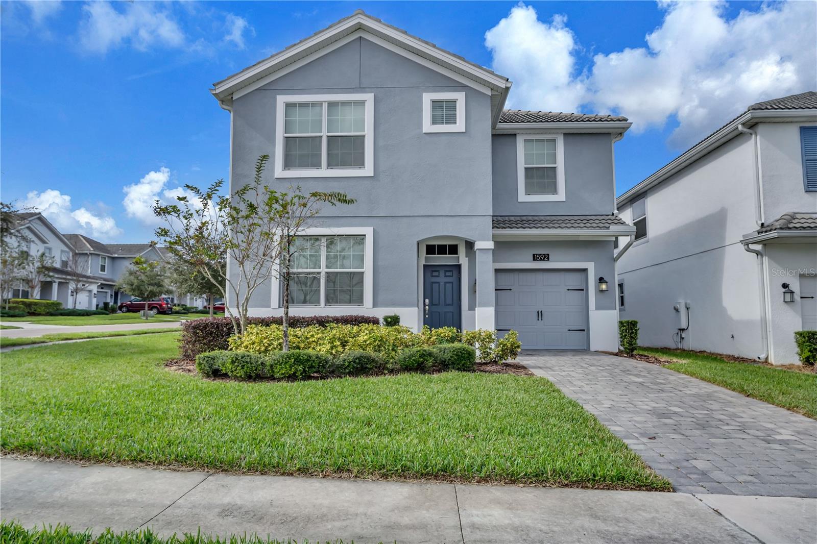 1592 Flange Dr — photo