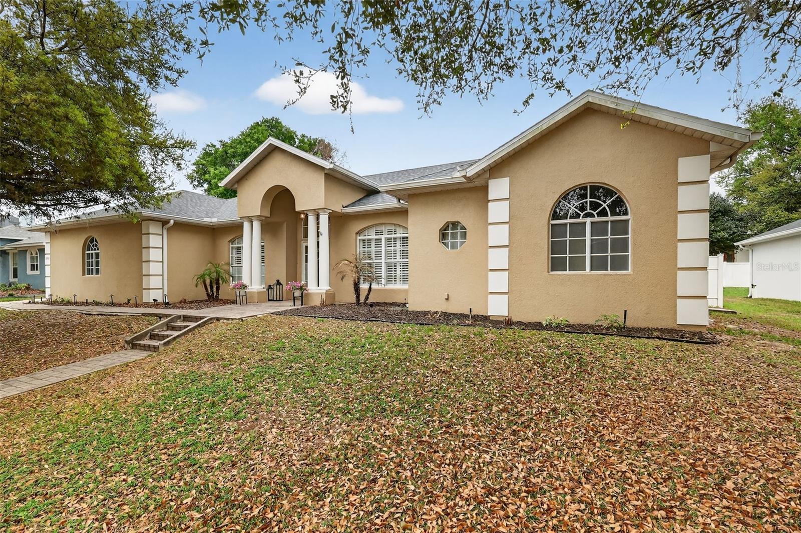 1245 Shorecrest Cir — photo