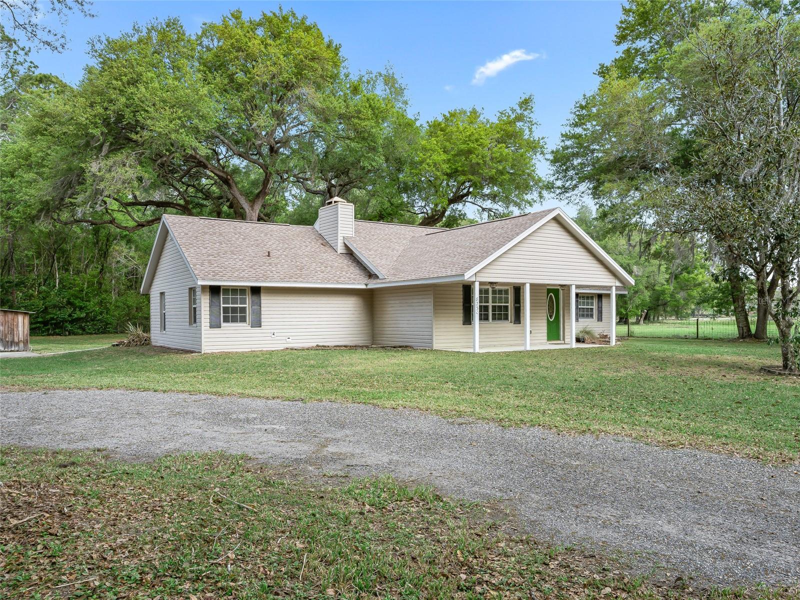 8234 S US 301 — photo