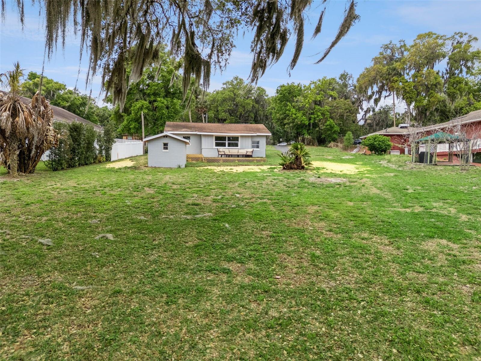 2316 N Griffin Dr — photo