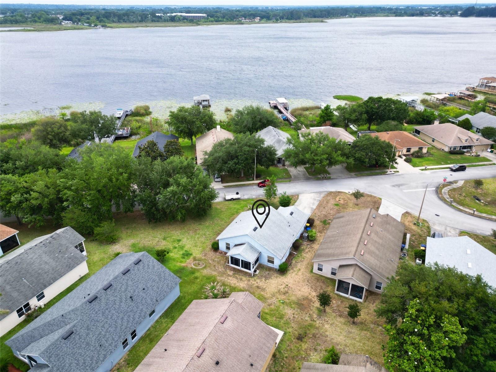 1804 Lake Villa Dr — photo