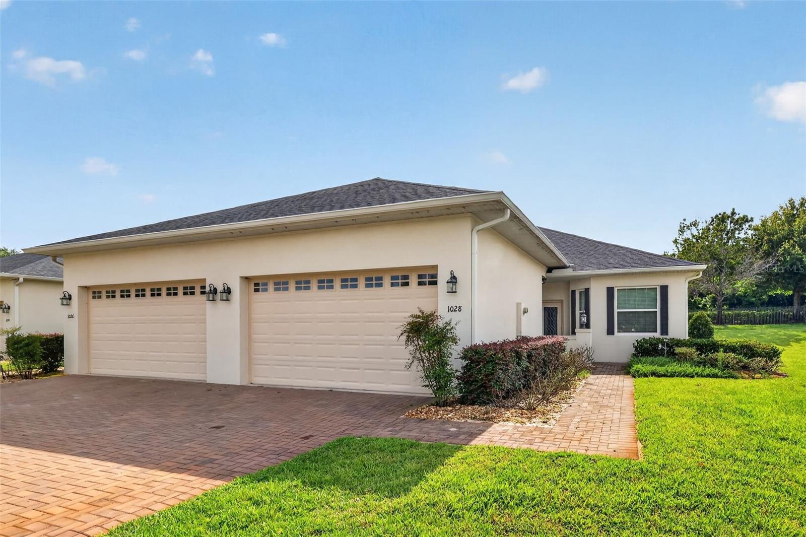 1028 Green Gate Blvd — photo