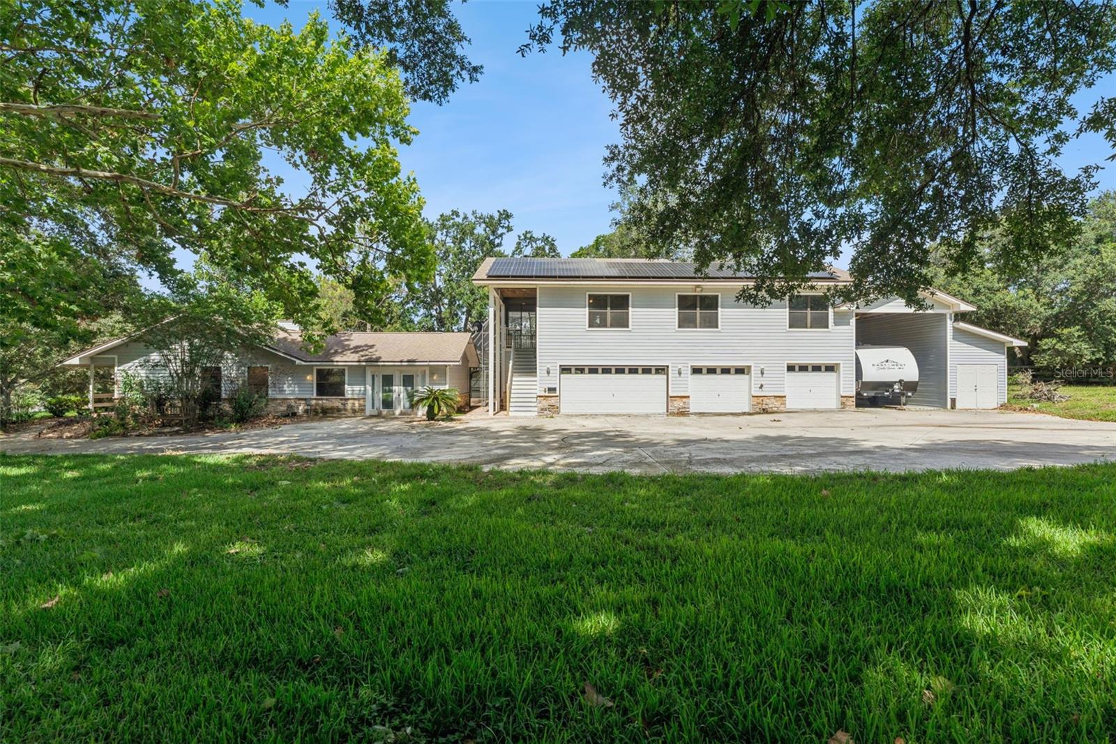 15749 Arabian Way — photo