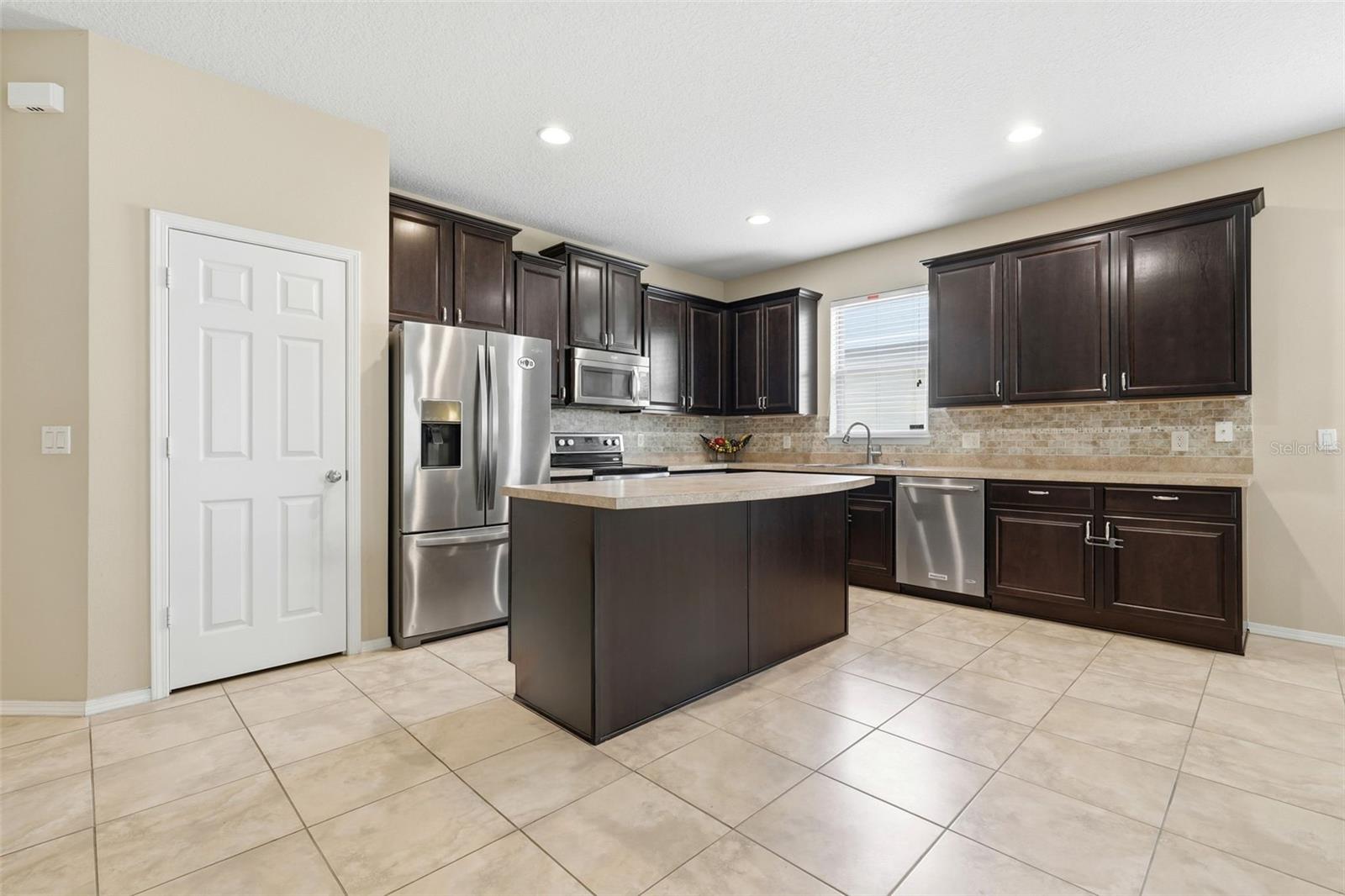 20945 Oldenburg Loop, Mount Dora, FL 32757 — photo 3