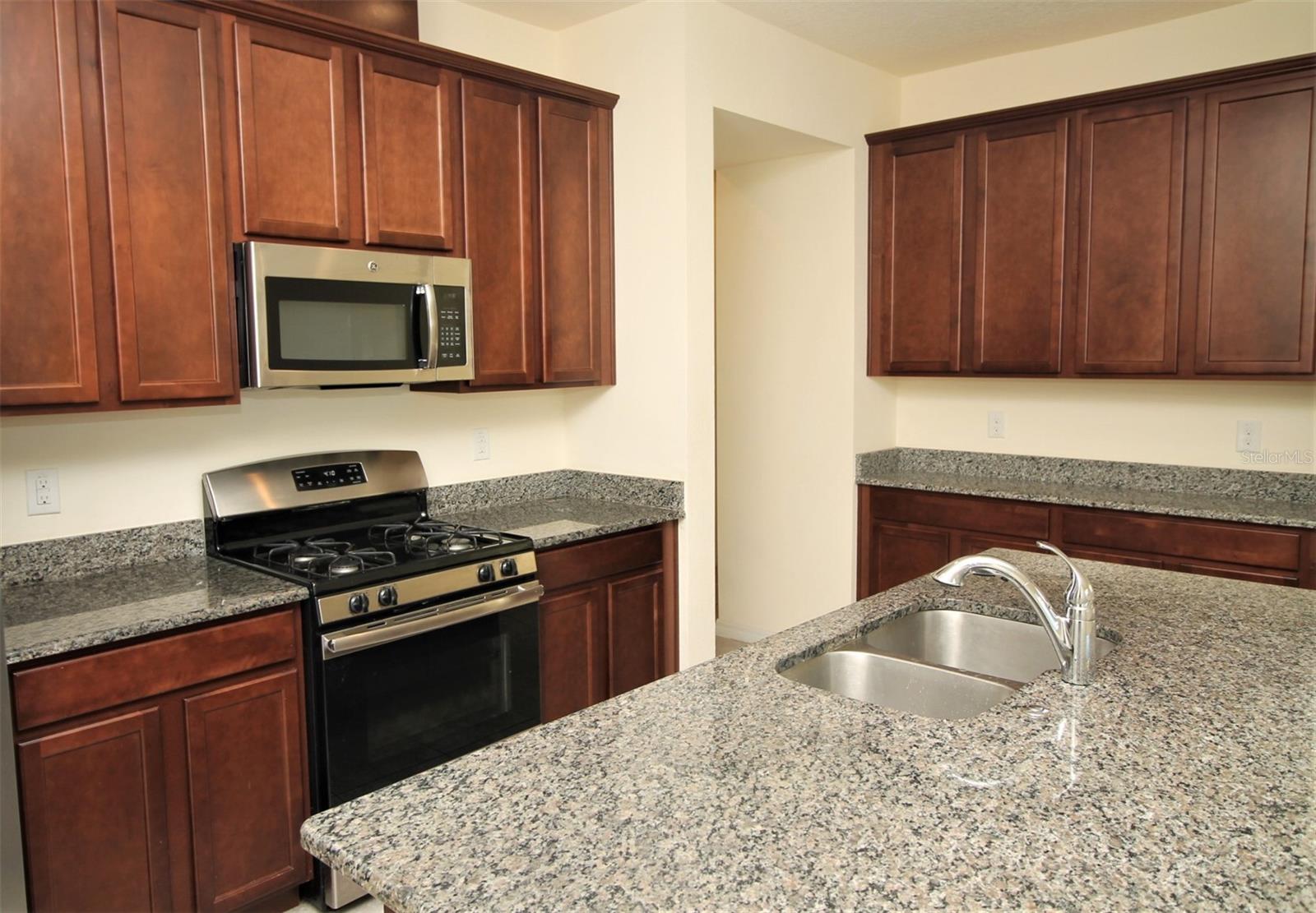 1050 Nathan Ridge Road, Clermont, FL 34715 — photo 2