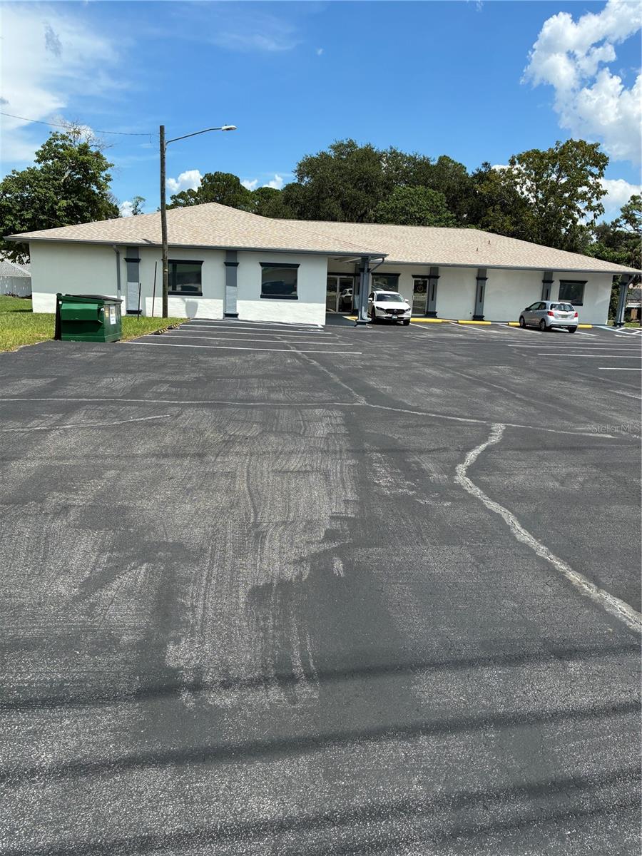 3235 US Highway 441/27 — photo