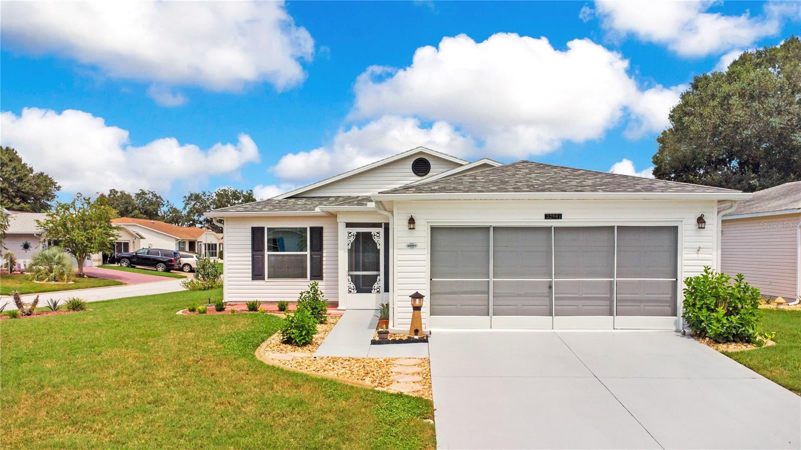 32901 Enchanted Oaks Lane — photo