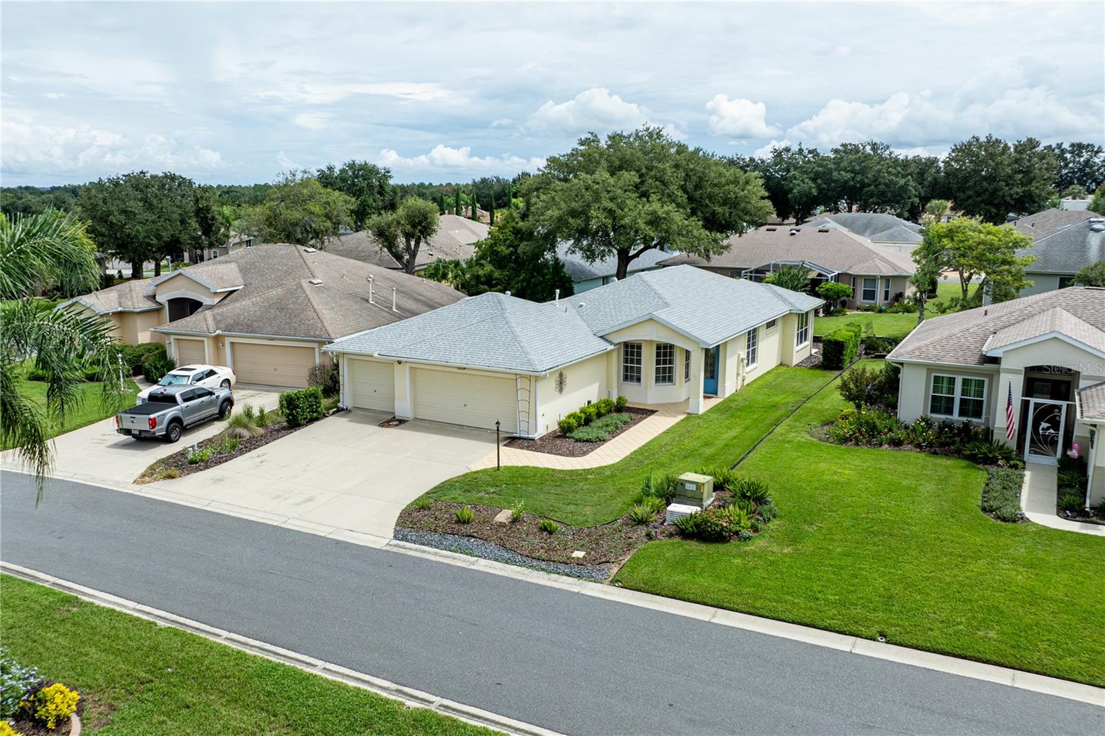 5370 Indian Ocean Loop — photo
