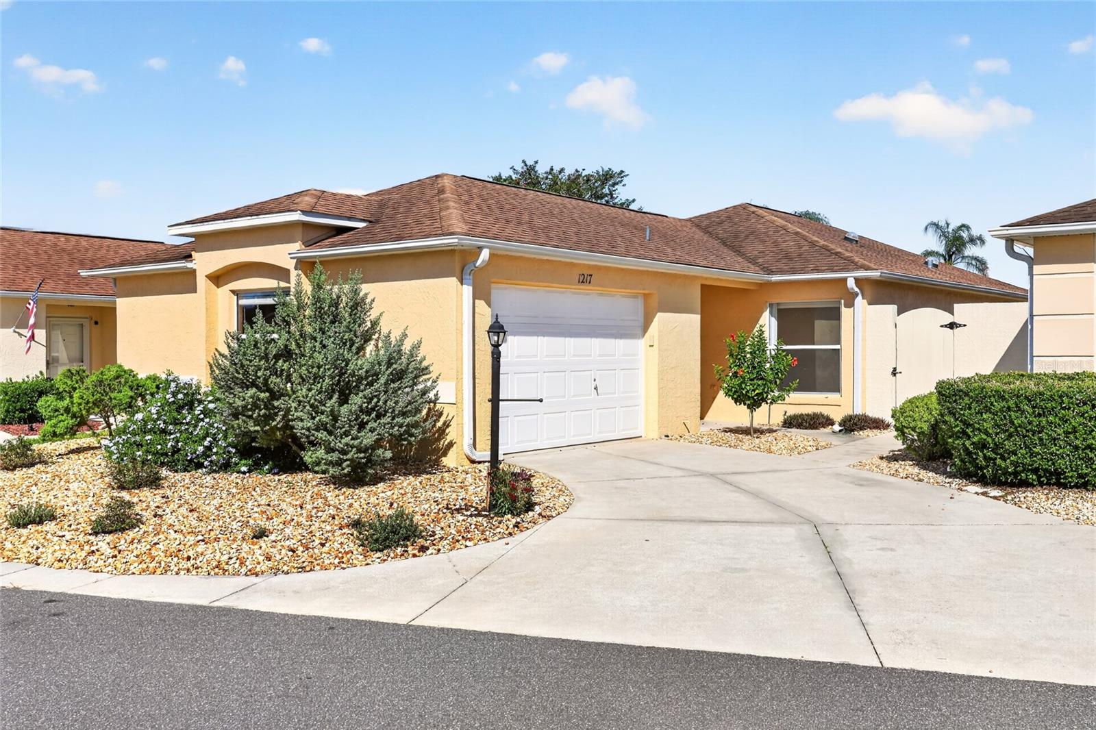 1217 Santa Cruz Dr — photo