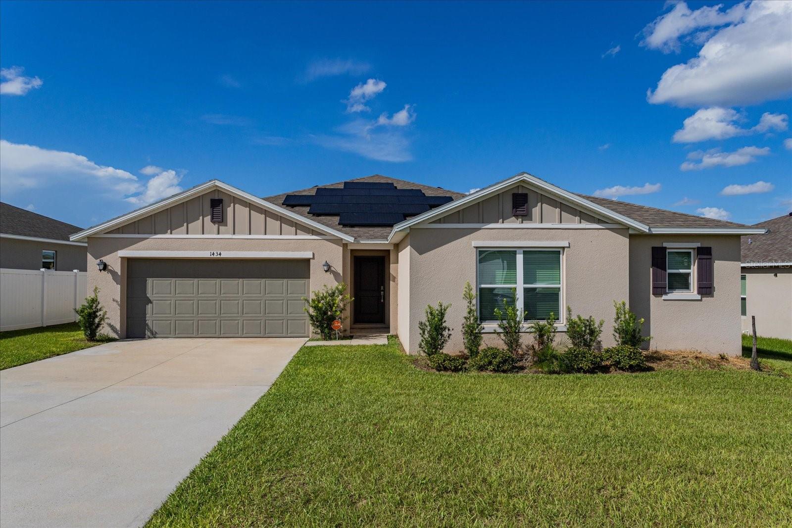1434 Geranium Dr — photo