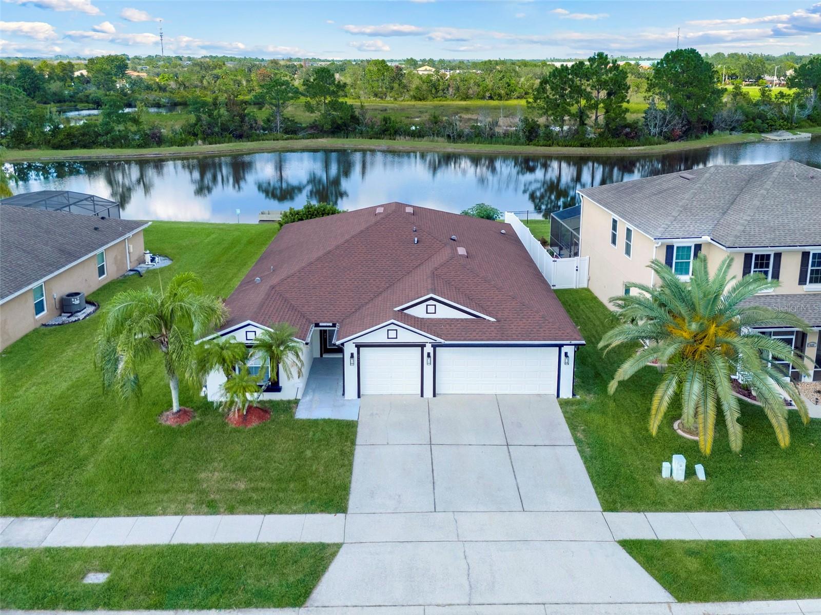 831 Belhaven Dr — photo