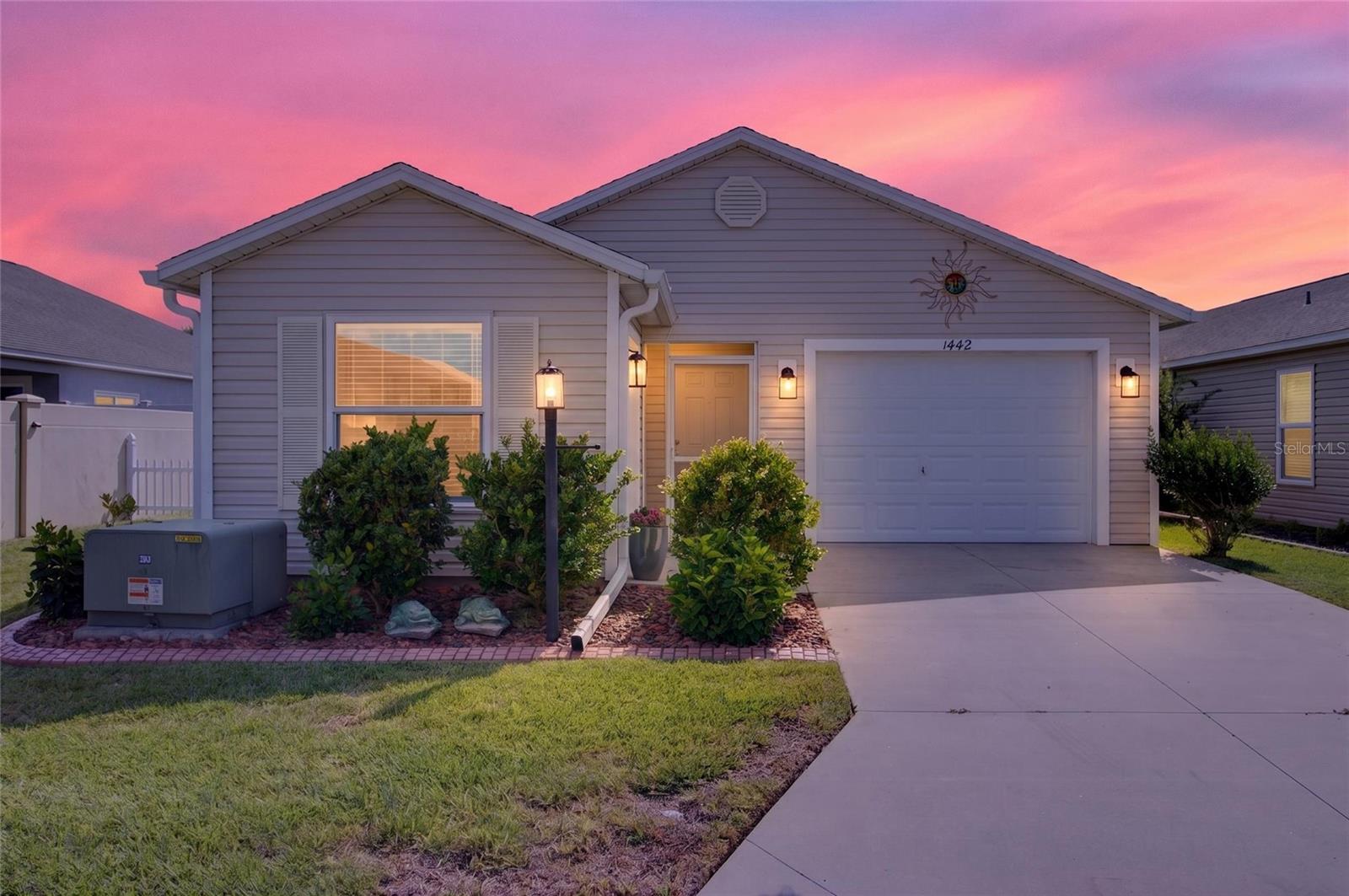1442 Joshua Ct — photo