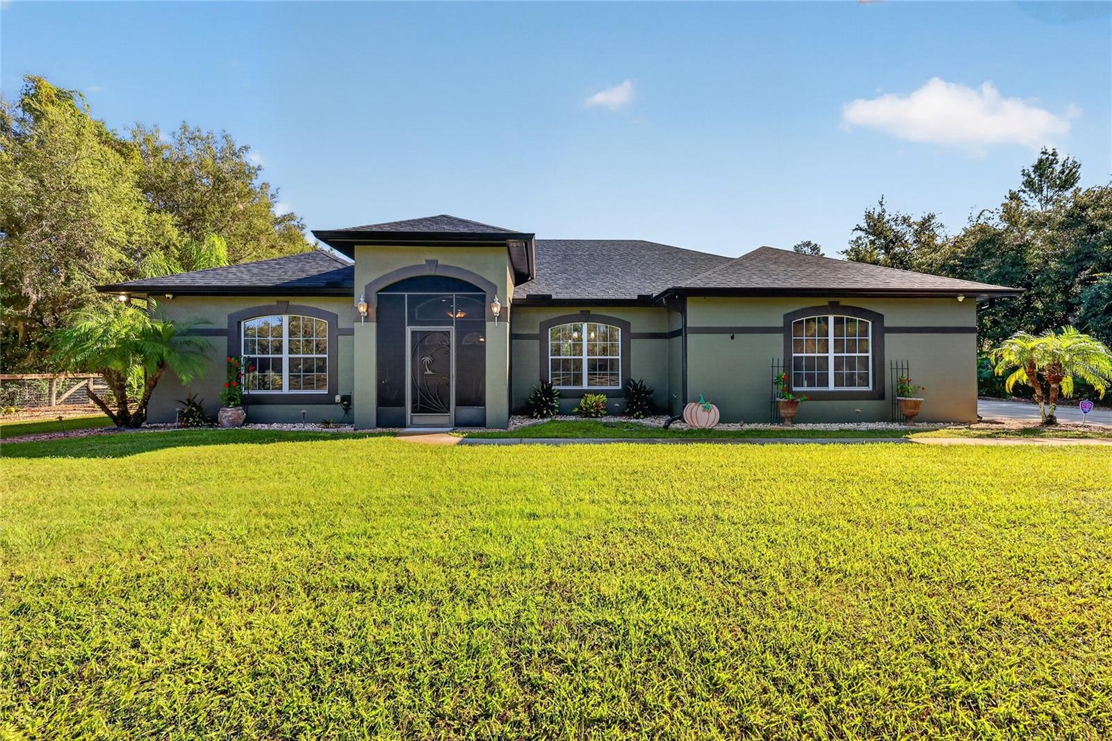 42626 Royal Trails Rd — photo