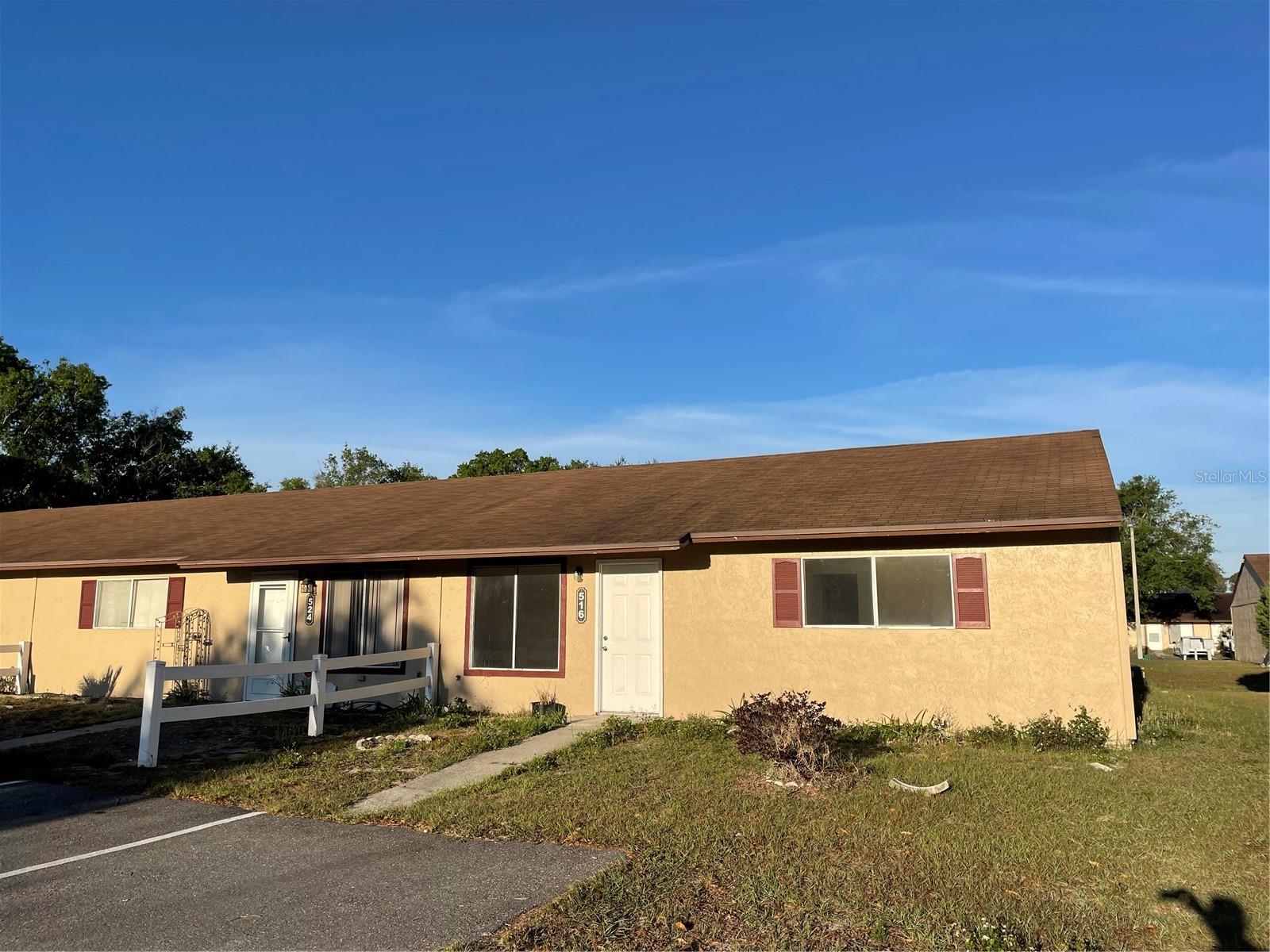 516 E Rosewood Ln #516 — photo