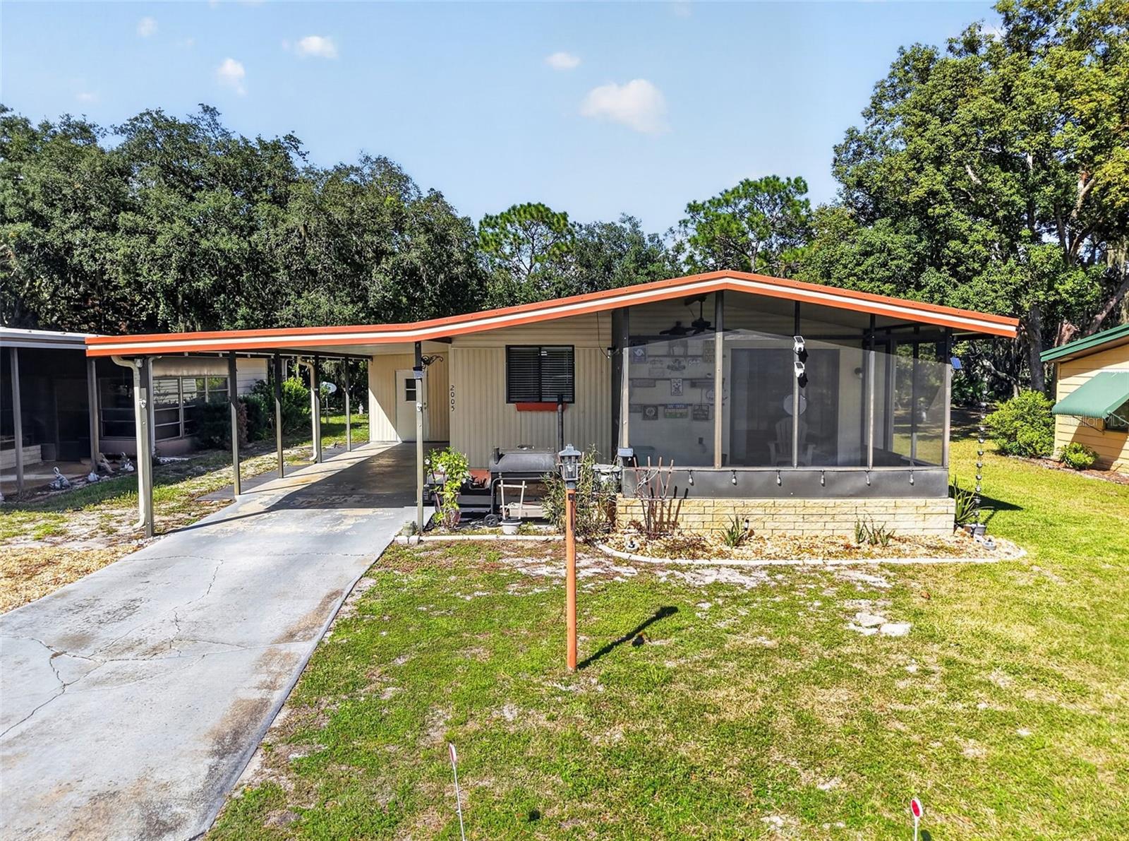 2005 Stacey Dr — photo