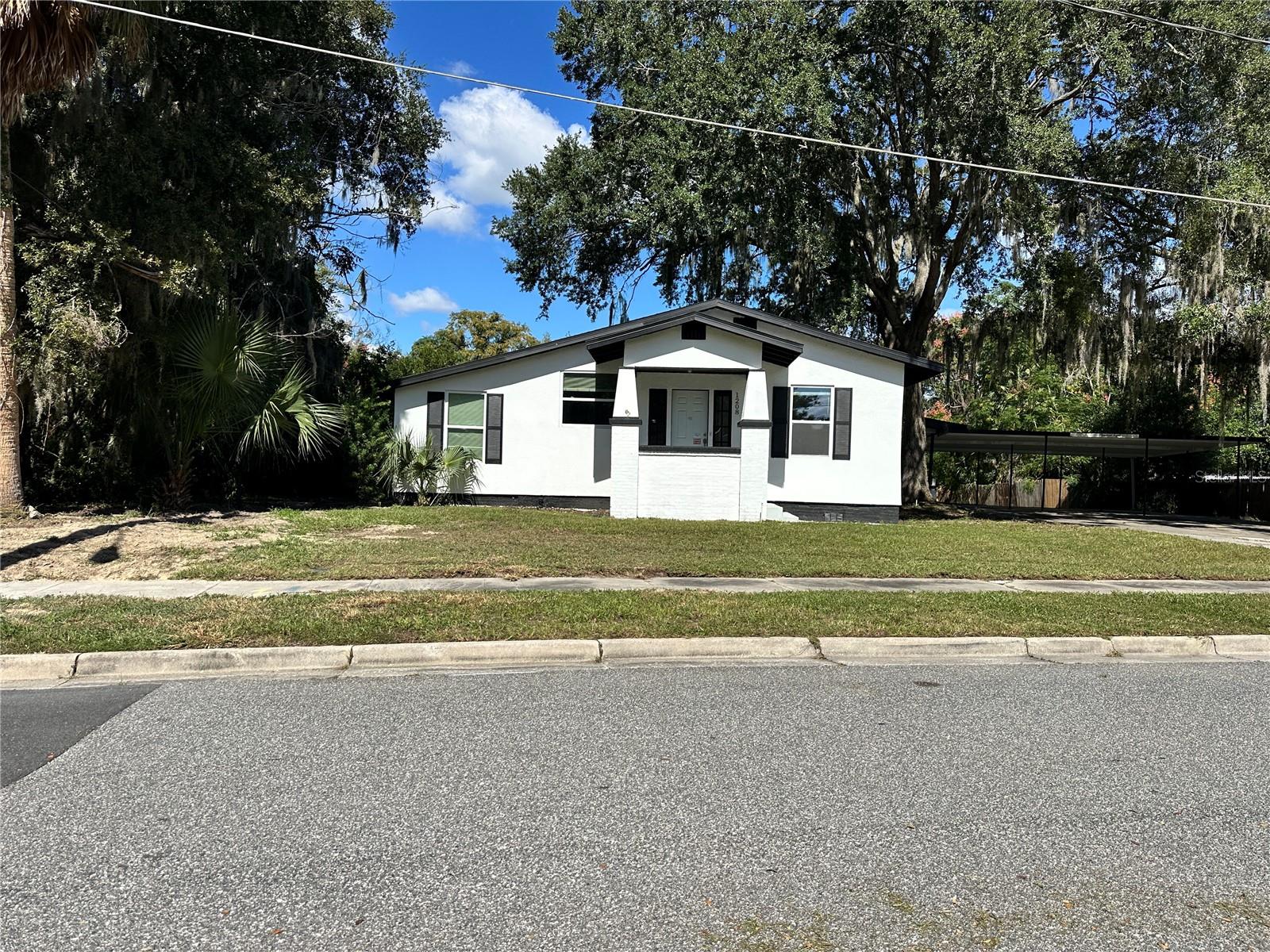 1208 Bonaire Dr — photo