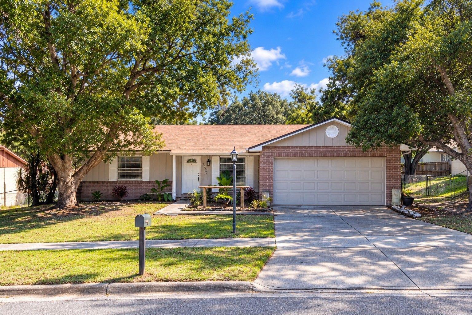 233 Edgewood Dr — photo