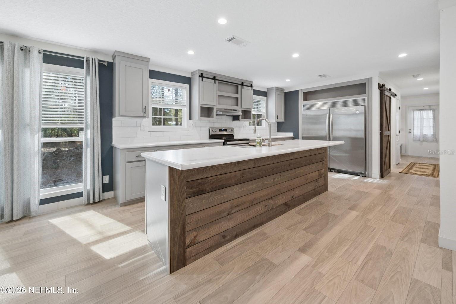 7577 Hot Springs Ct — photo