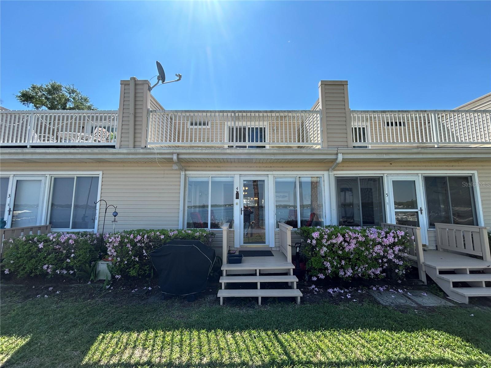 11001 SE Sunset Harbor Rd #a04 — photo