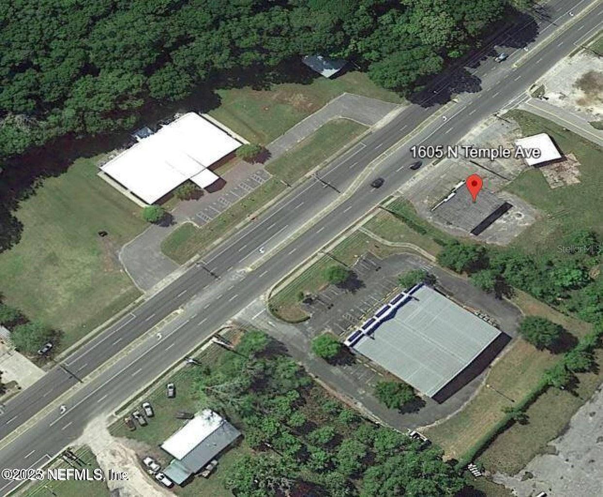 1605 N Temple Ave — photo