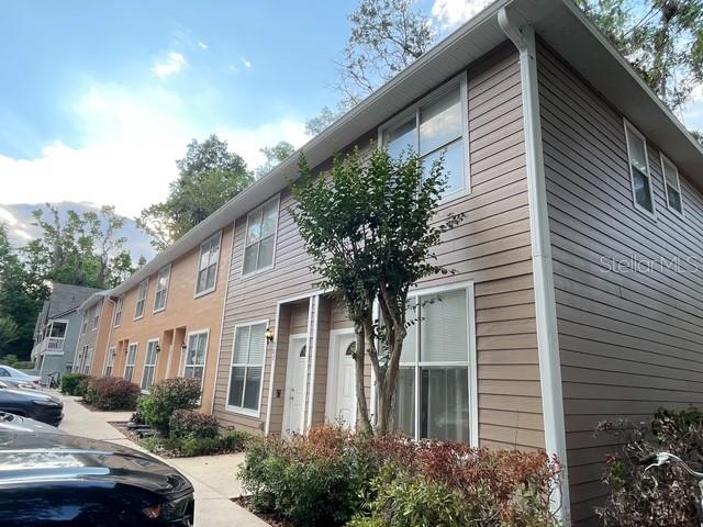 4415 SW 34th St #708 — photo