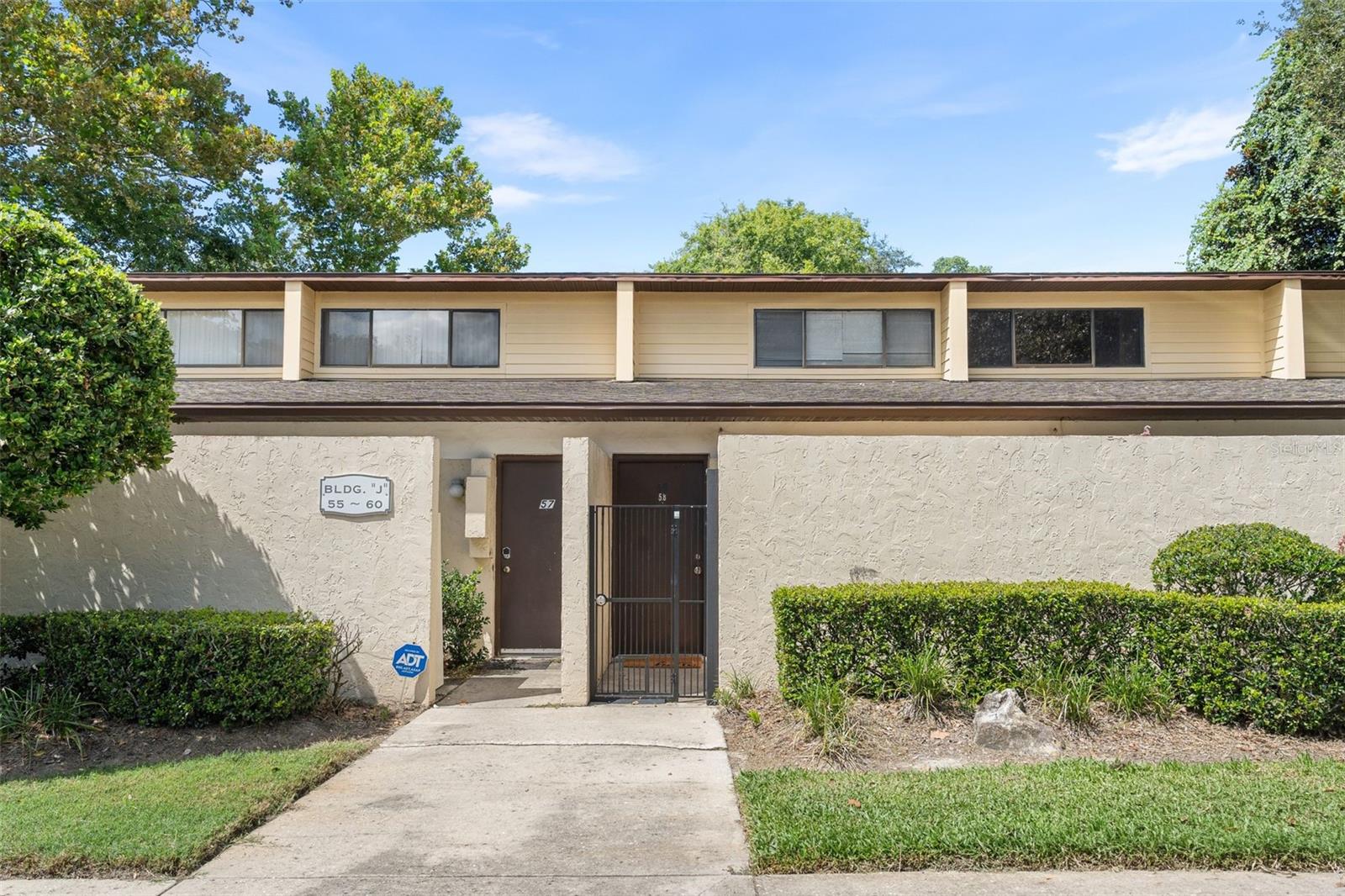 2508 SW 35th Pl #J-58 — photo