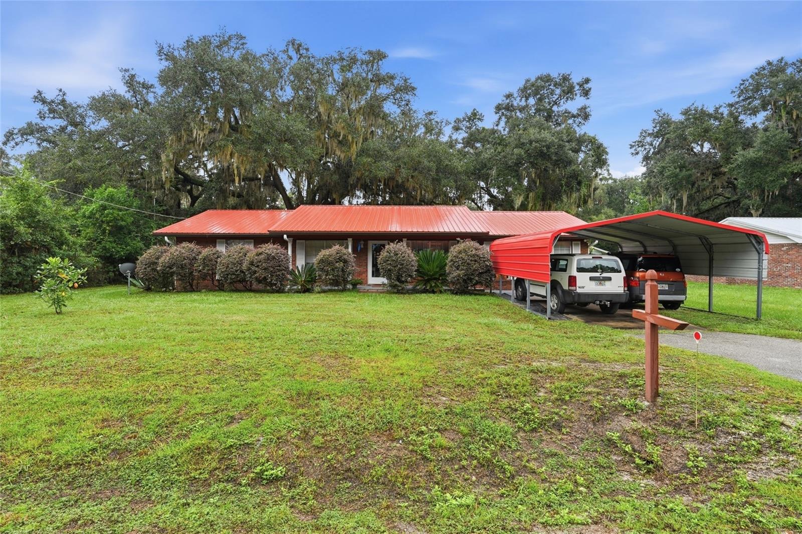 234 SE Emerson Ct — photo
