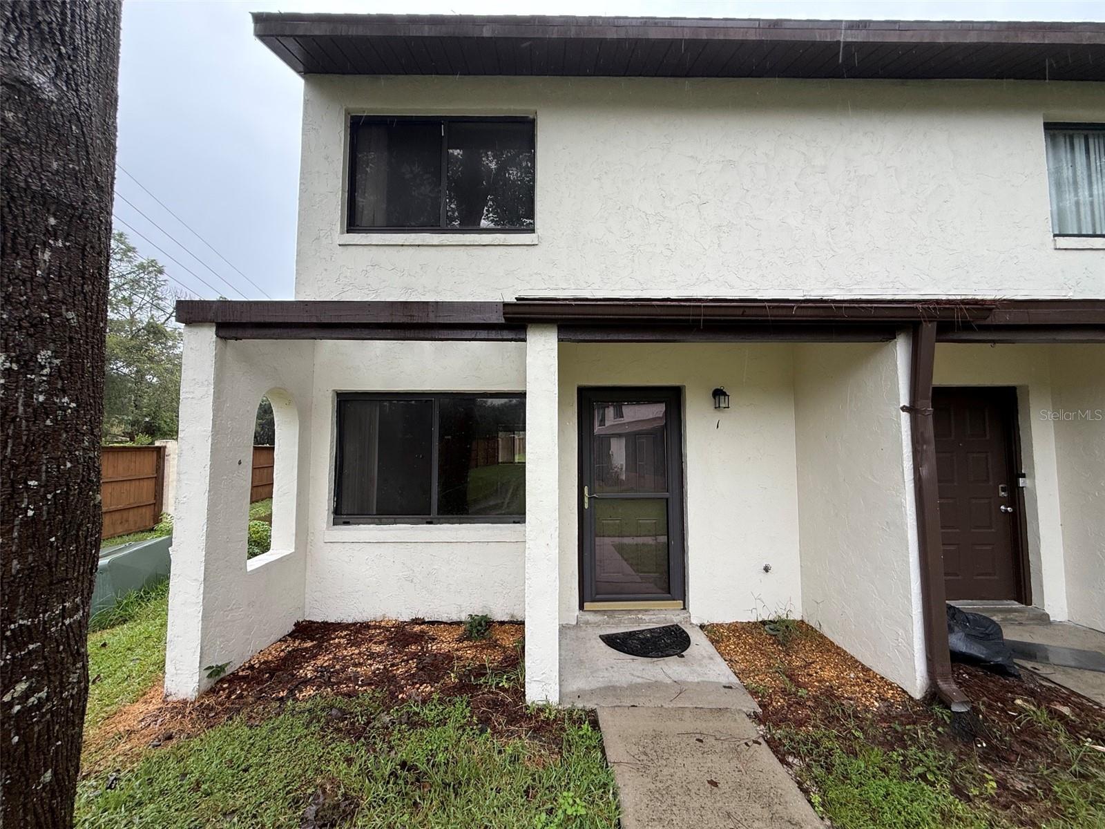 2635 SW 35th Pl #201 — photo