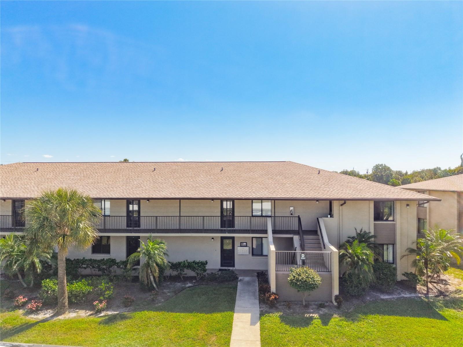 4064 Oakview Dr #D10 — photo