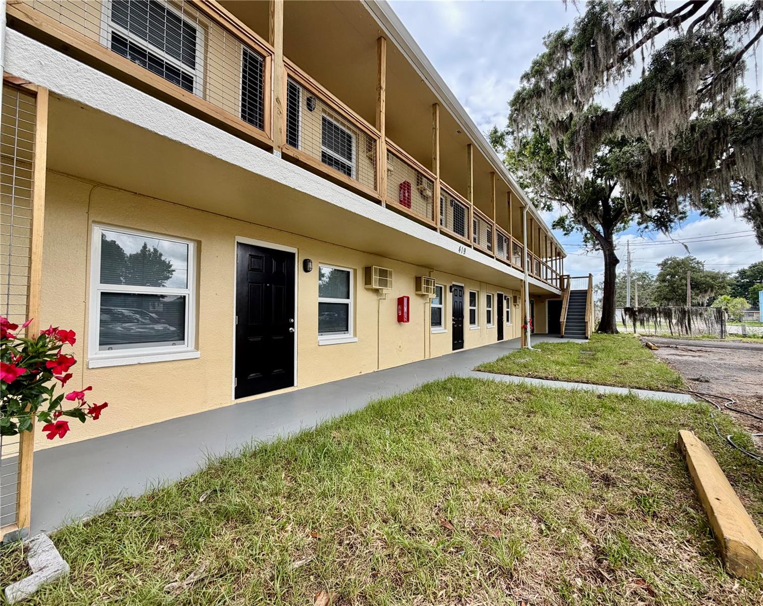 419 Grapefruit Ave #2a — photo
