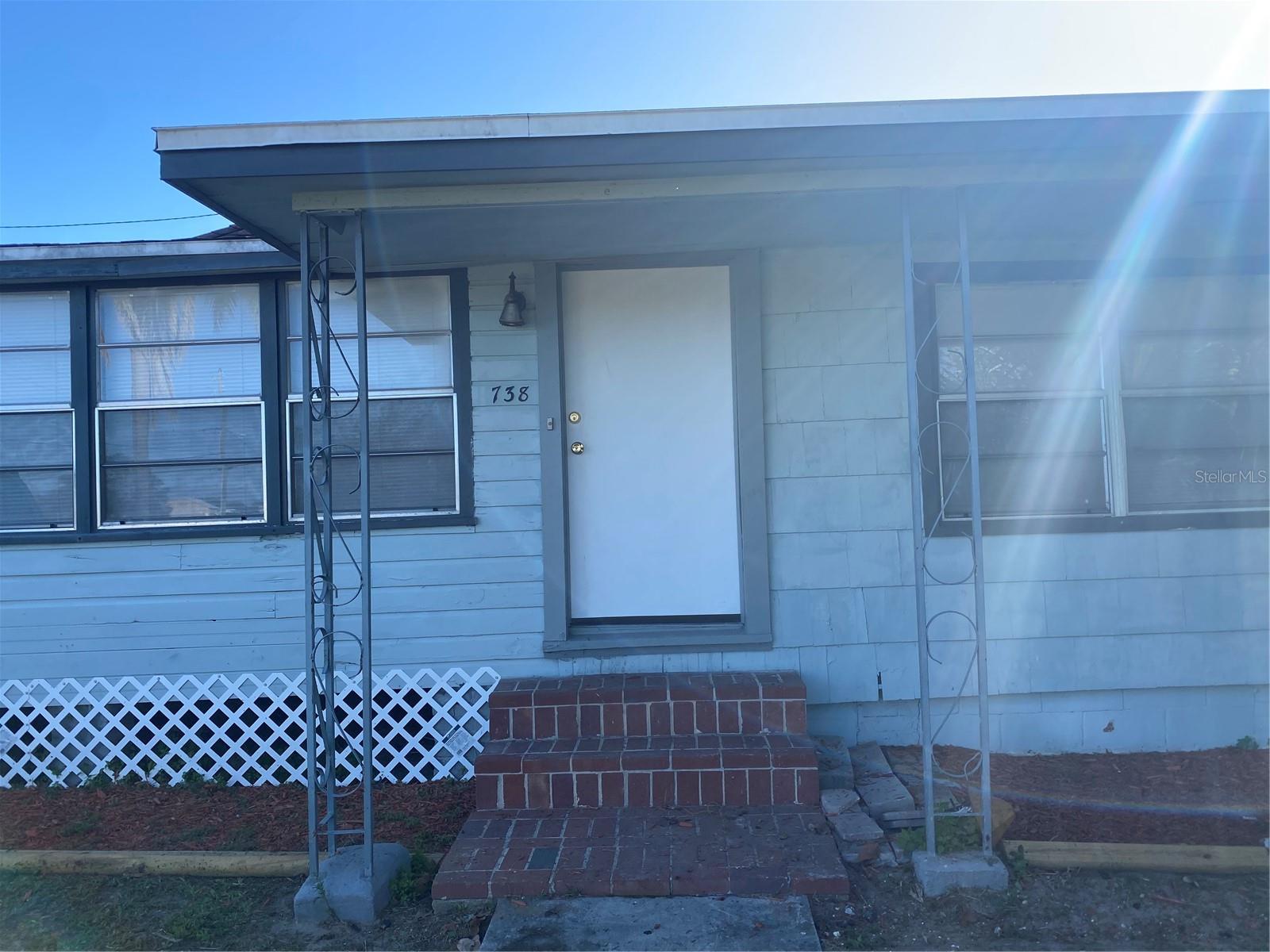 738 N Scenic Hwy — photo