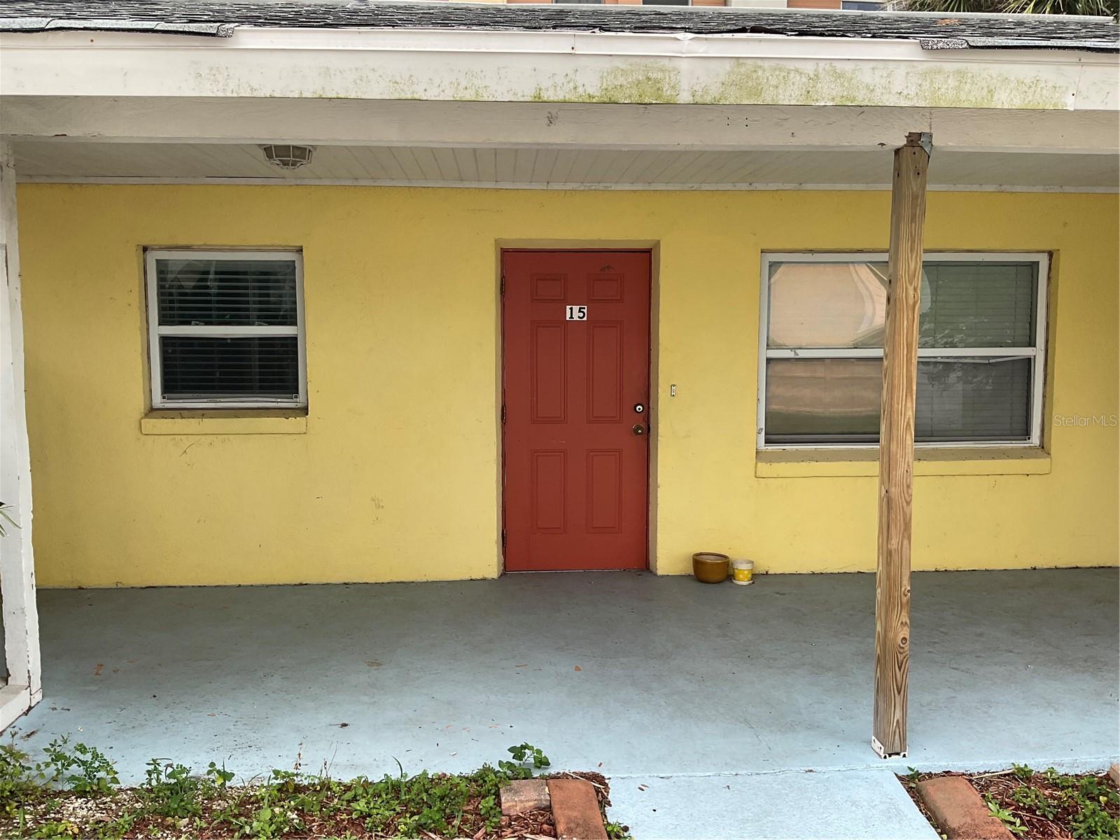 2121 Lakeview Dr — photo