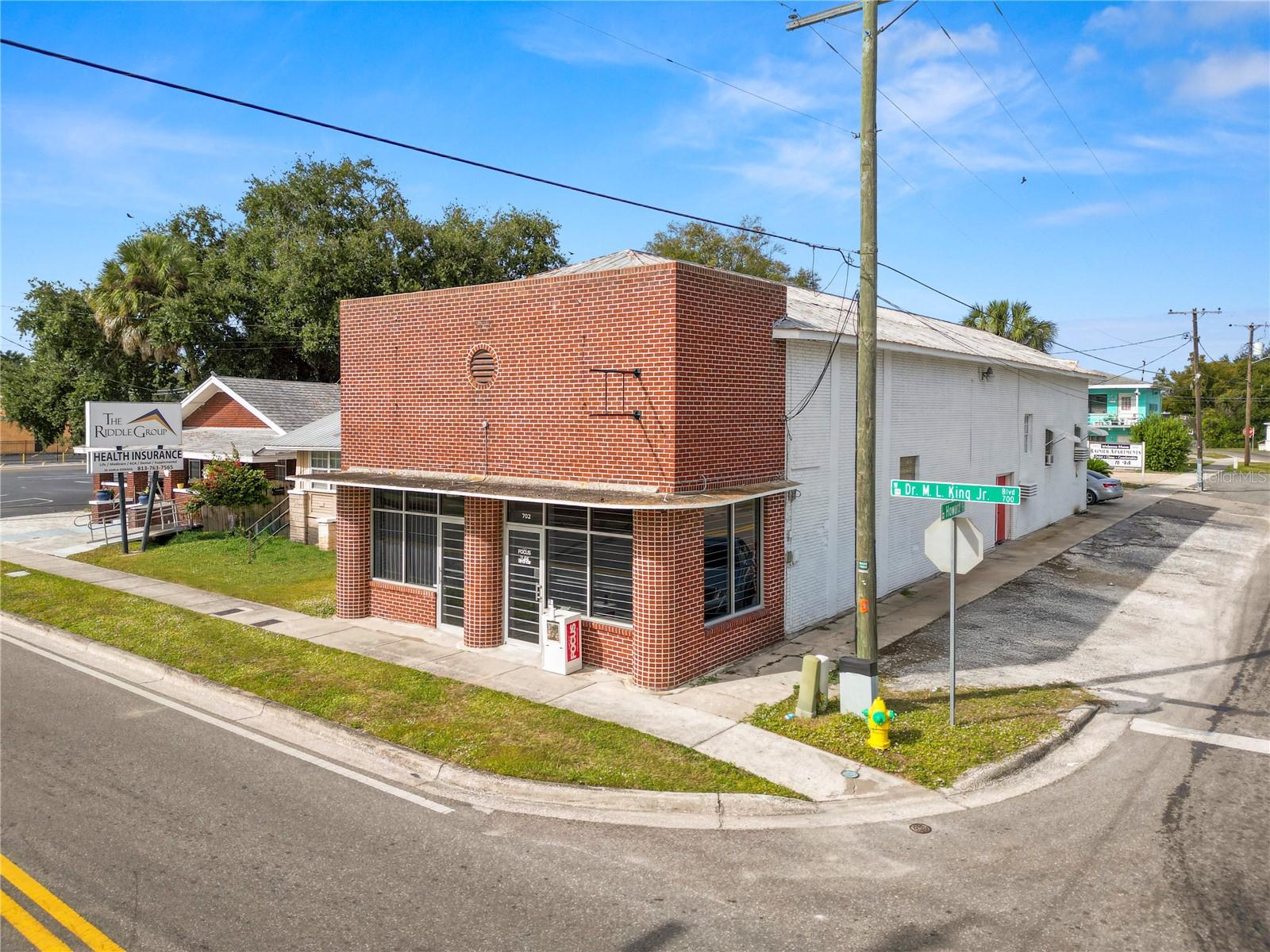 702 W Dr Martin Luther King Jr Blvd — photo