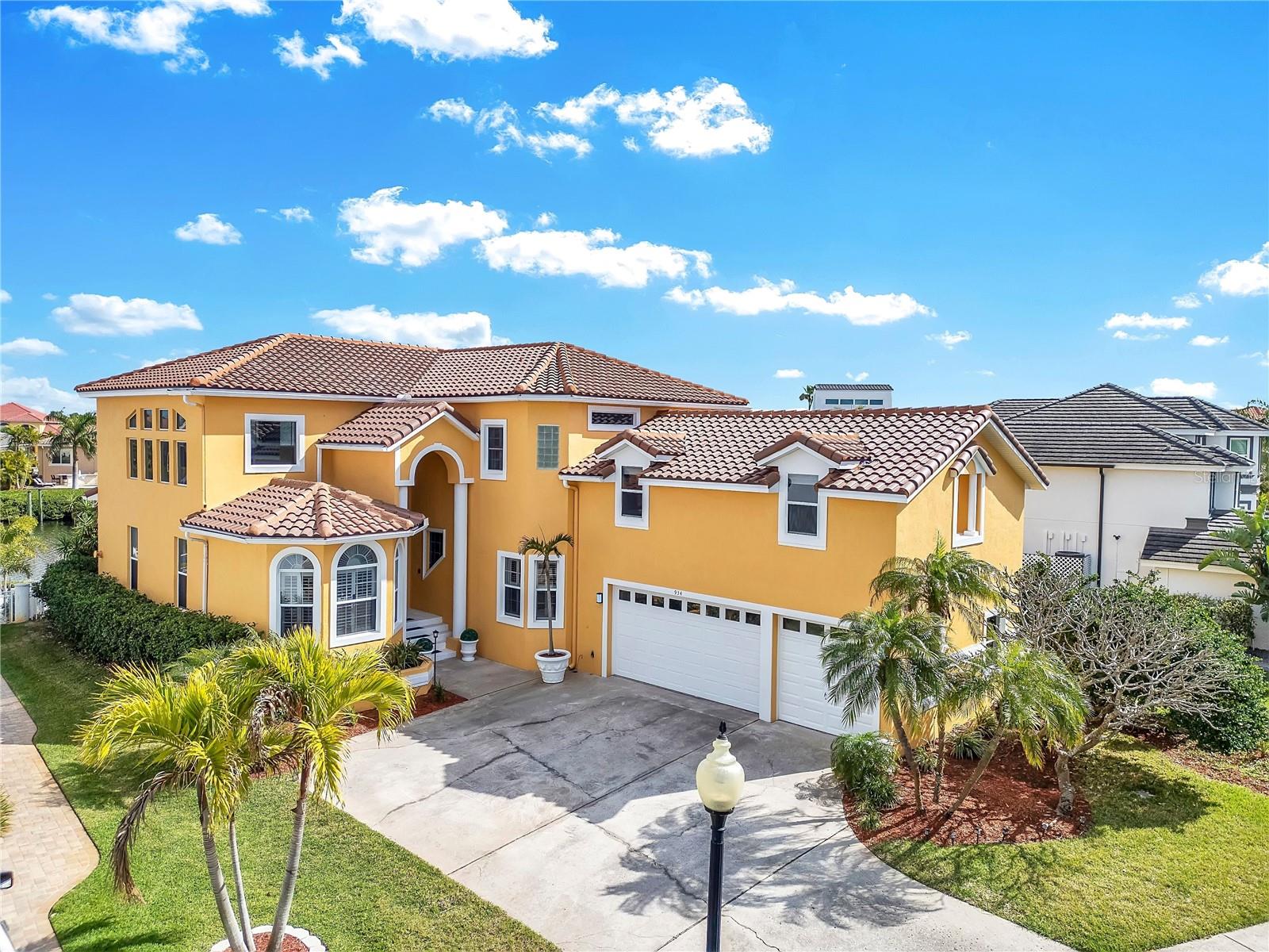 934 Symphony Isles Blvd — photo