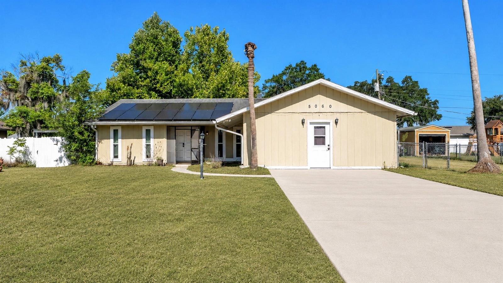 5060 Starling Dr — photo