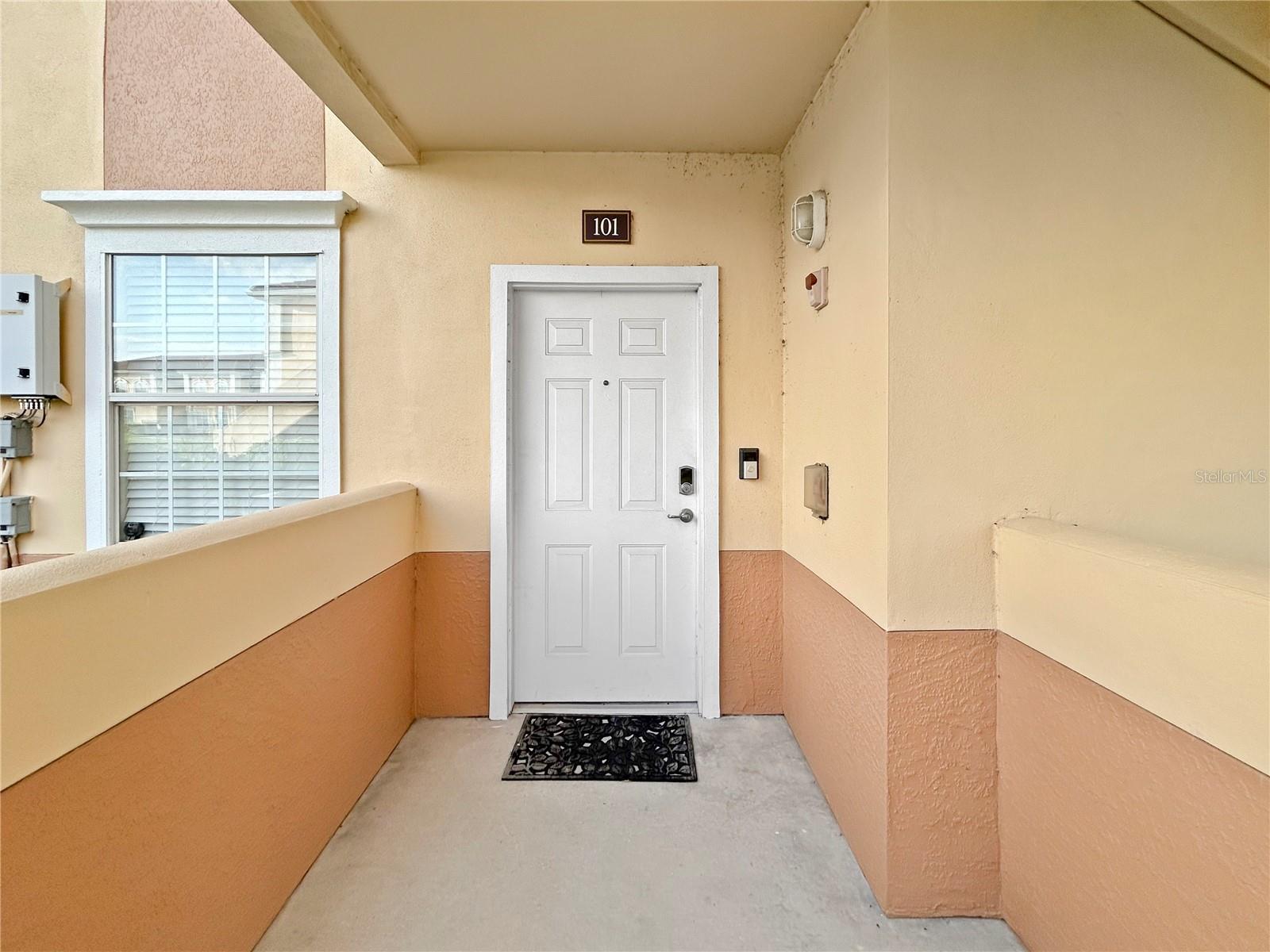 1025 Villagio Cir #101 — photo