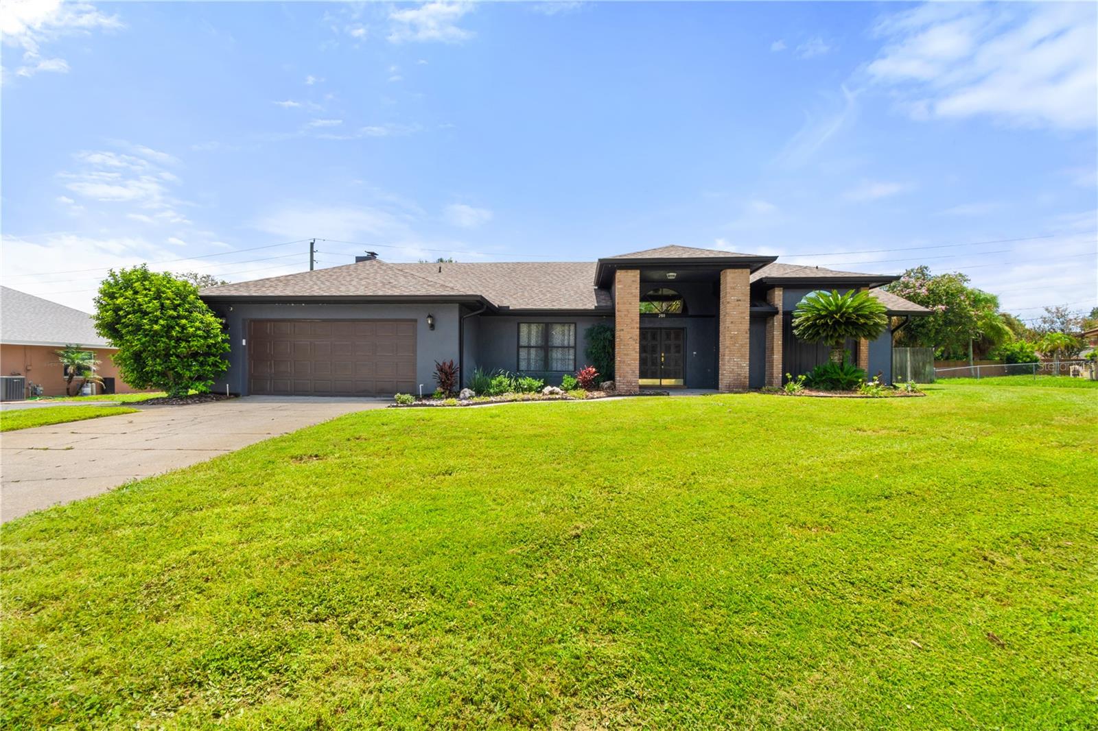 280 Santa Rosa Dr — photo