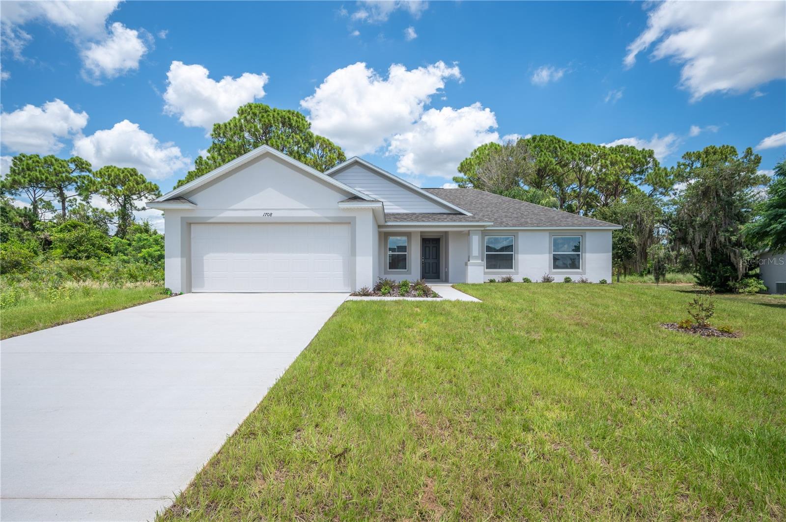 1708 Manatee Dr — photo
