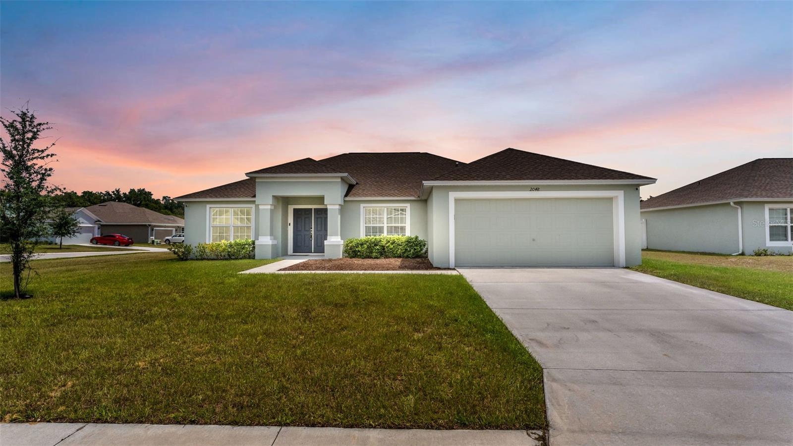 2048 Winding River CV — photo