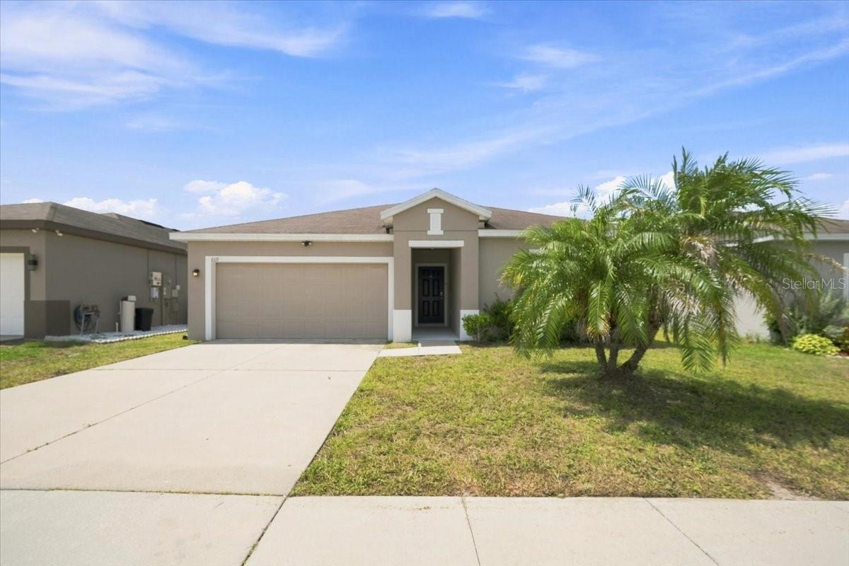 609 Lucerne Blvd — photo