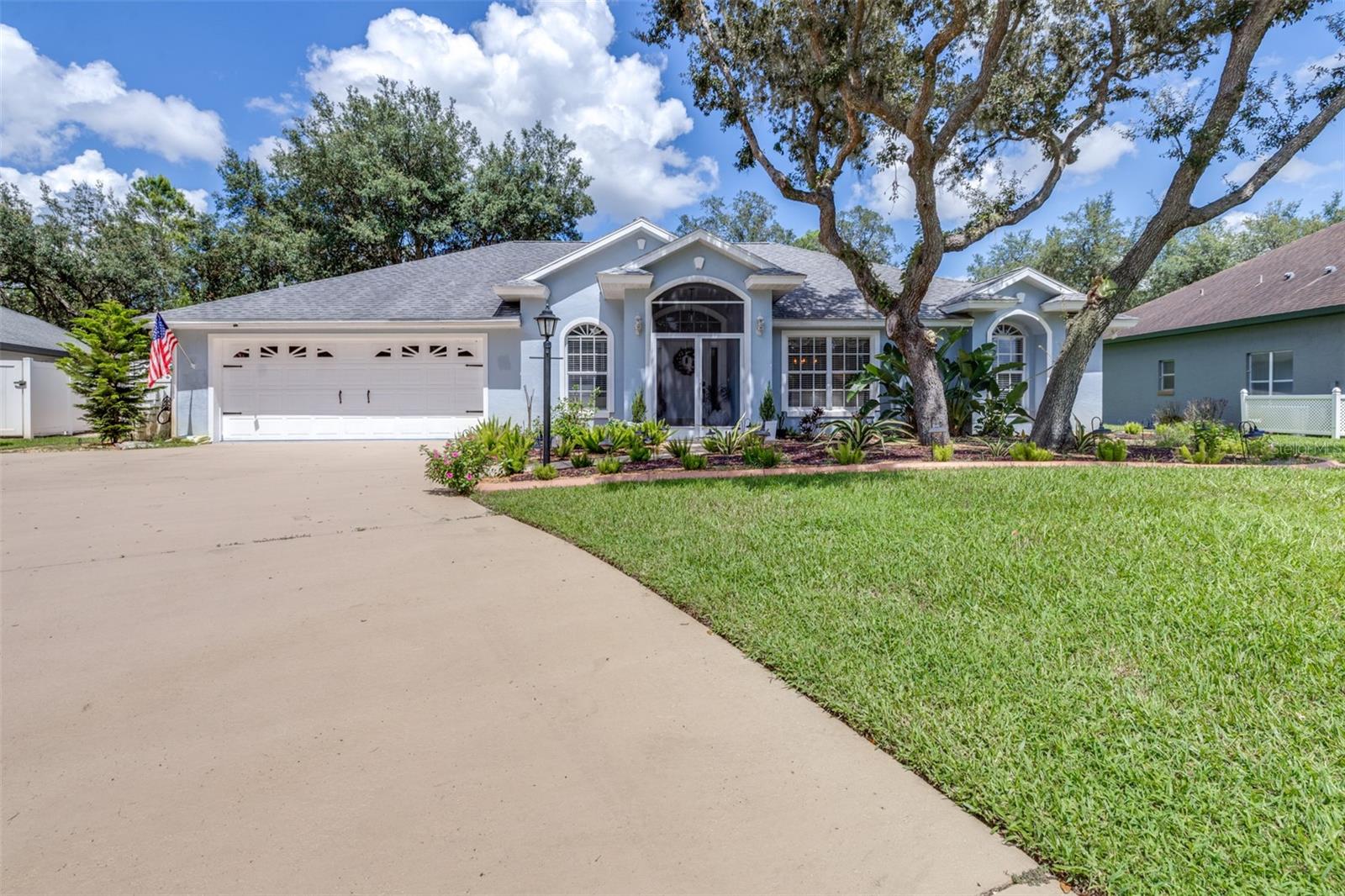 5087 Strafford Oaks Dr — photo
