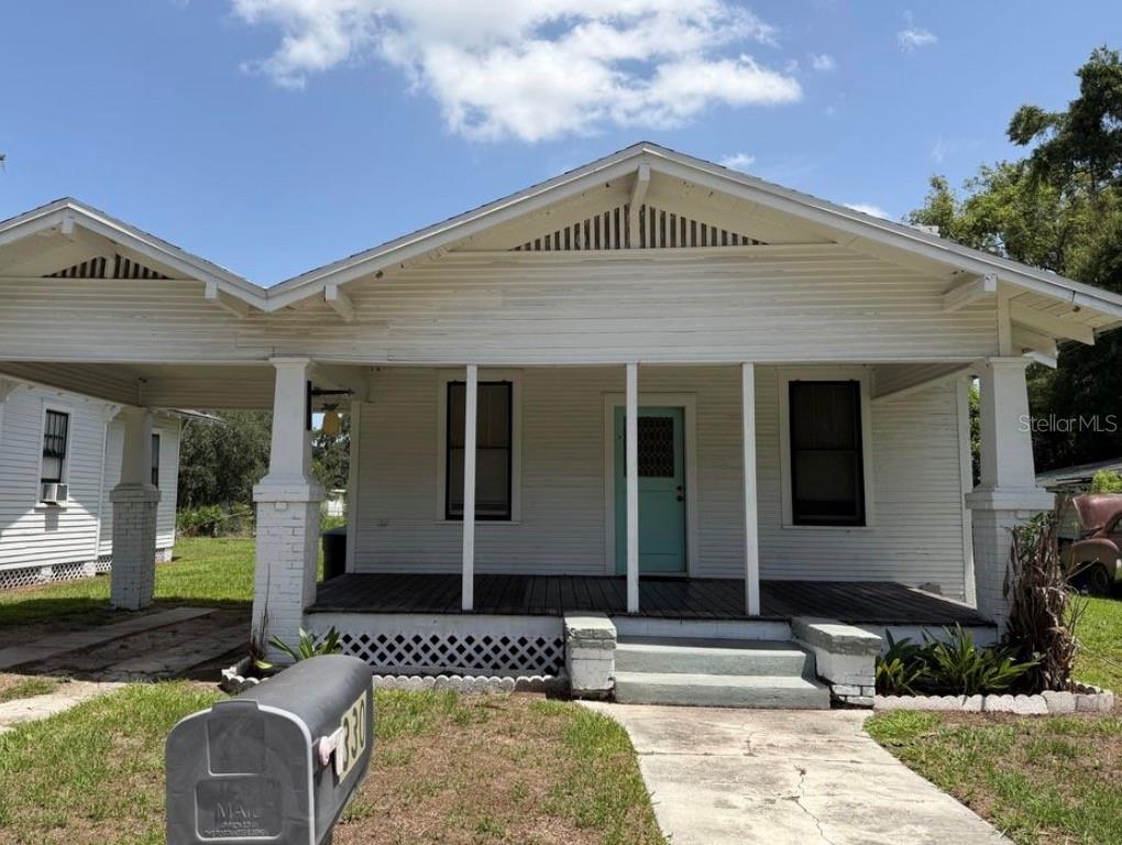 330 W Stanley St — photo