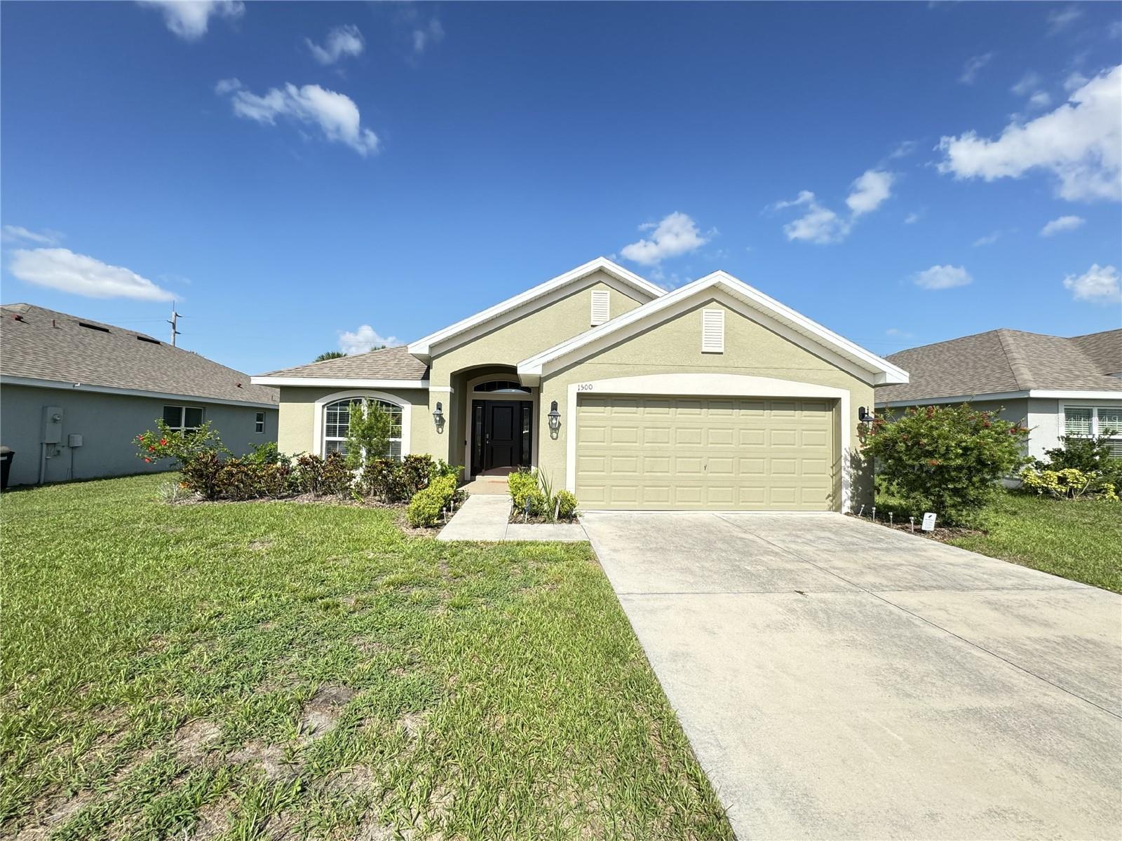 1500 Grey Eagle Ln — photo