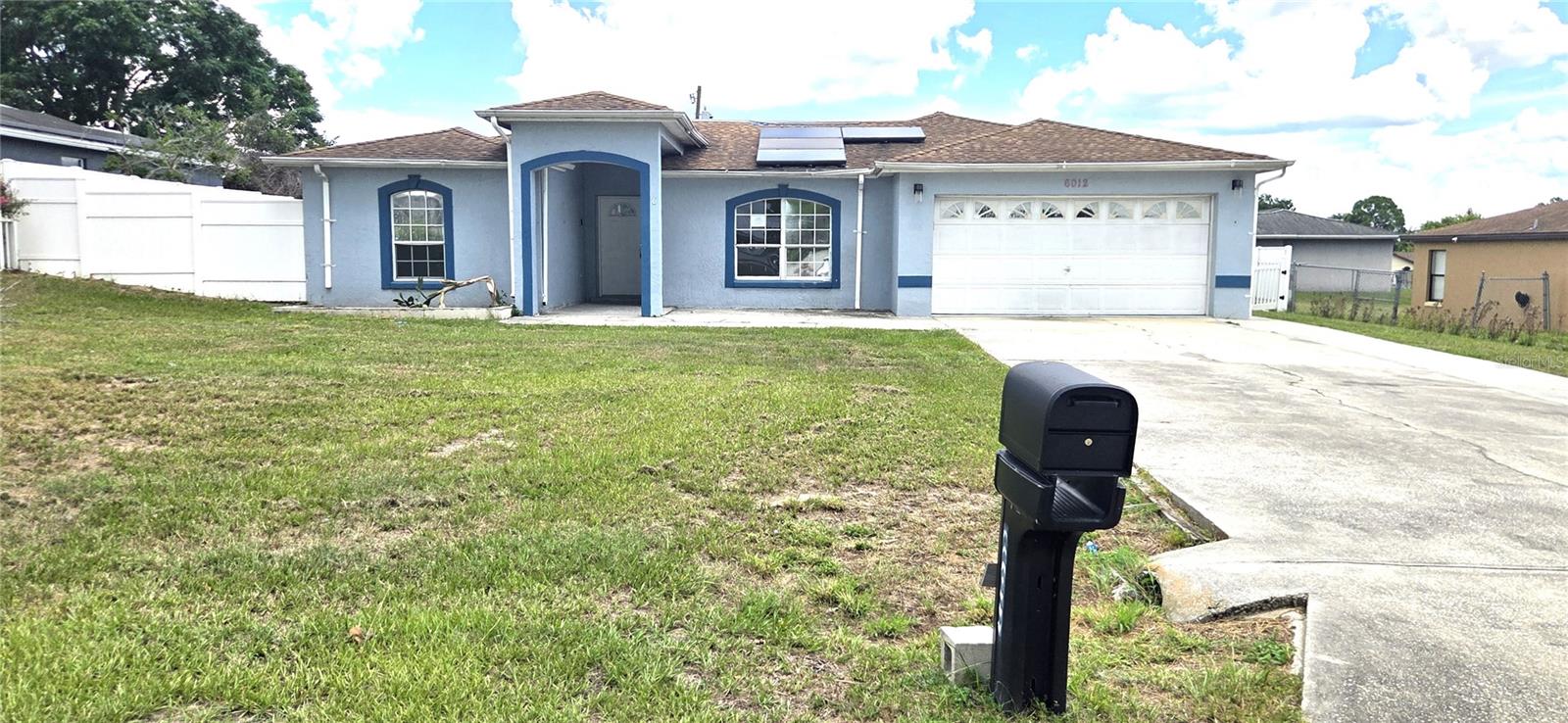 6012 Lake Ruth Dr E — photo