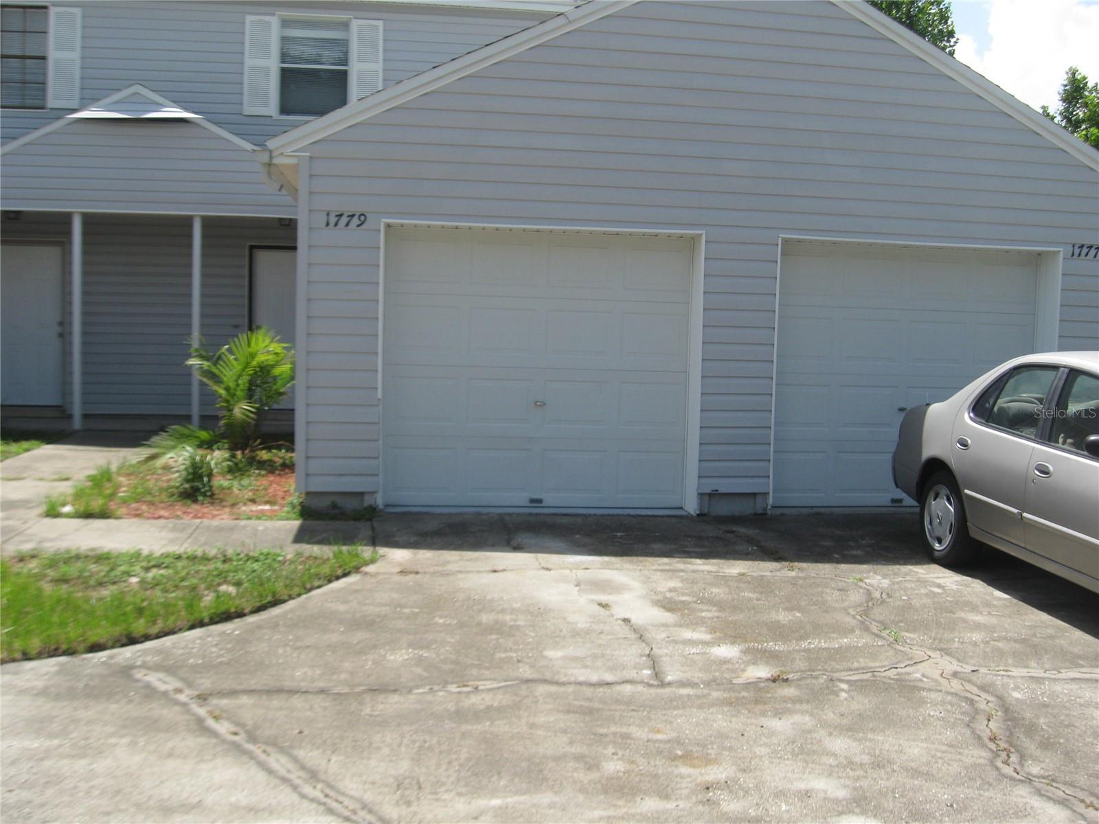 1779 Crystal Grove Dr — photo