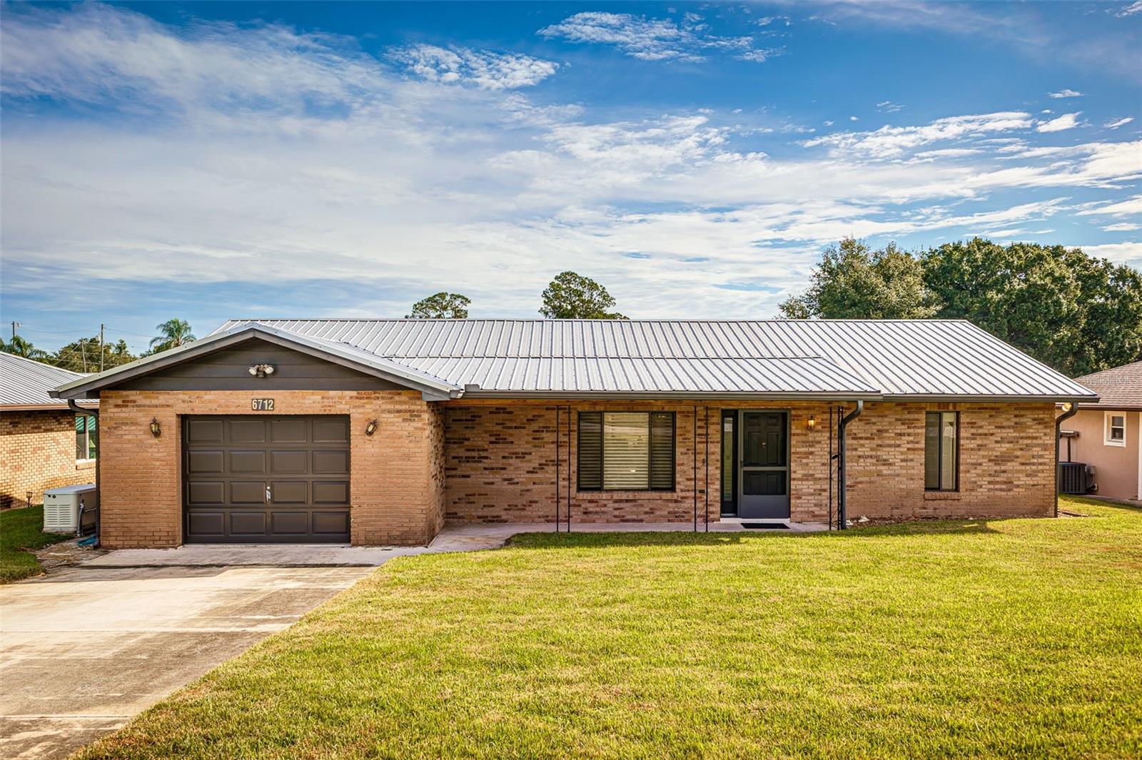 6712 Cypress Dr — photo
