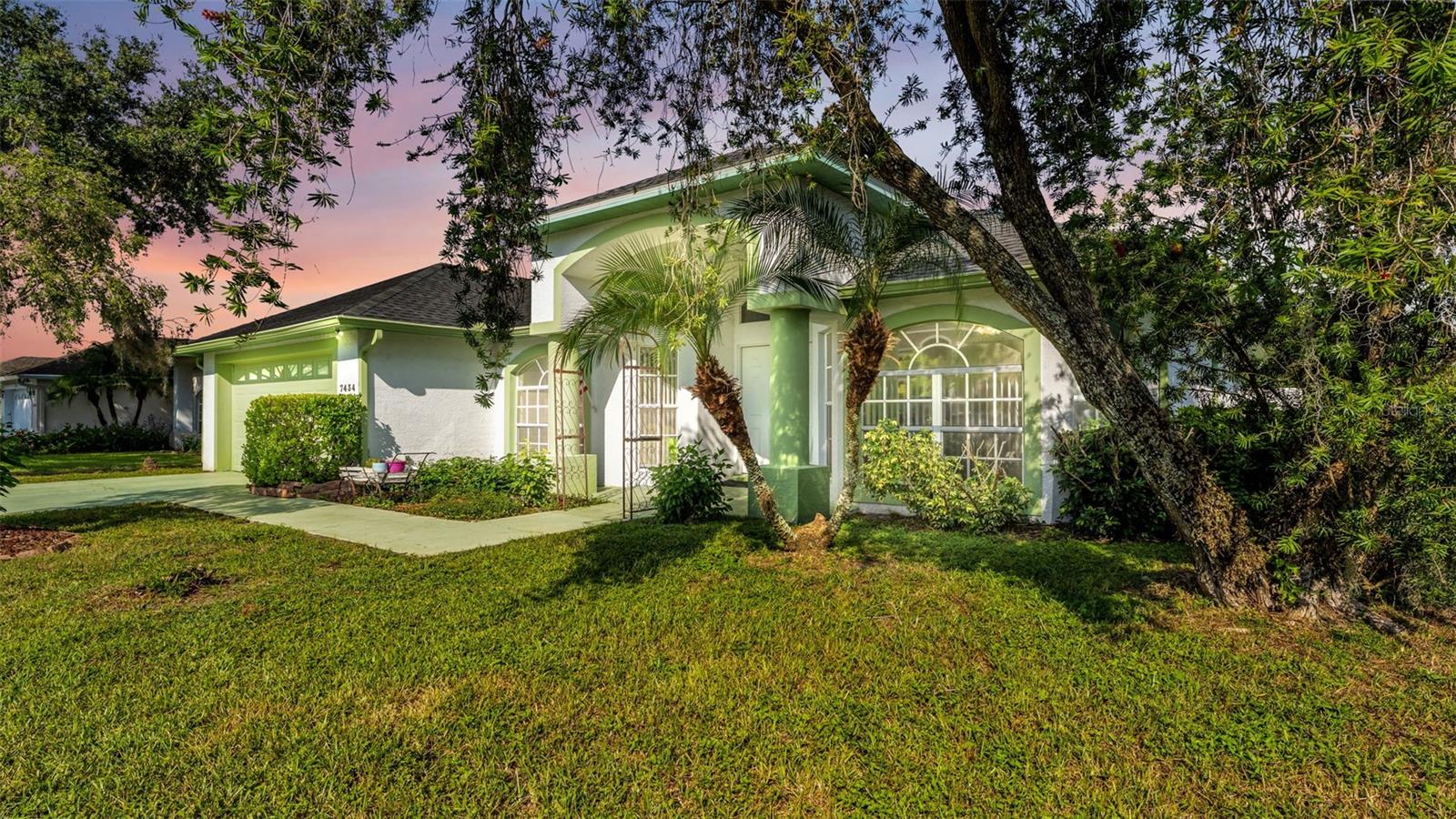 7434 Beaumont Dr — photo