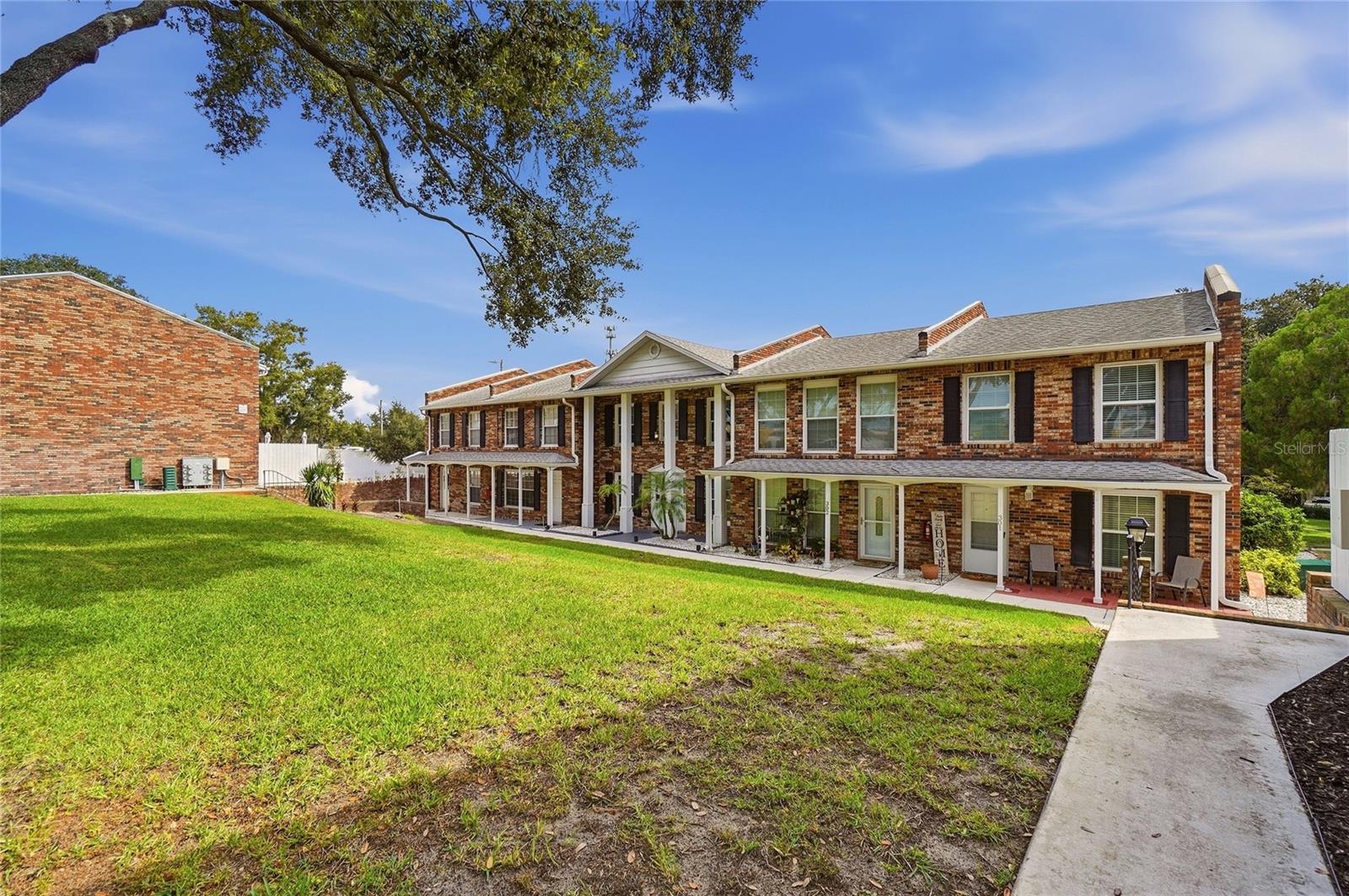 5850 Cypress Gardens Blvd #303 — photo